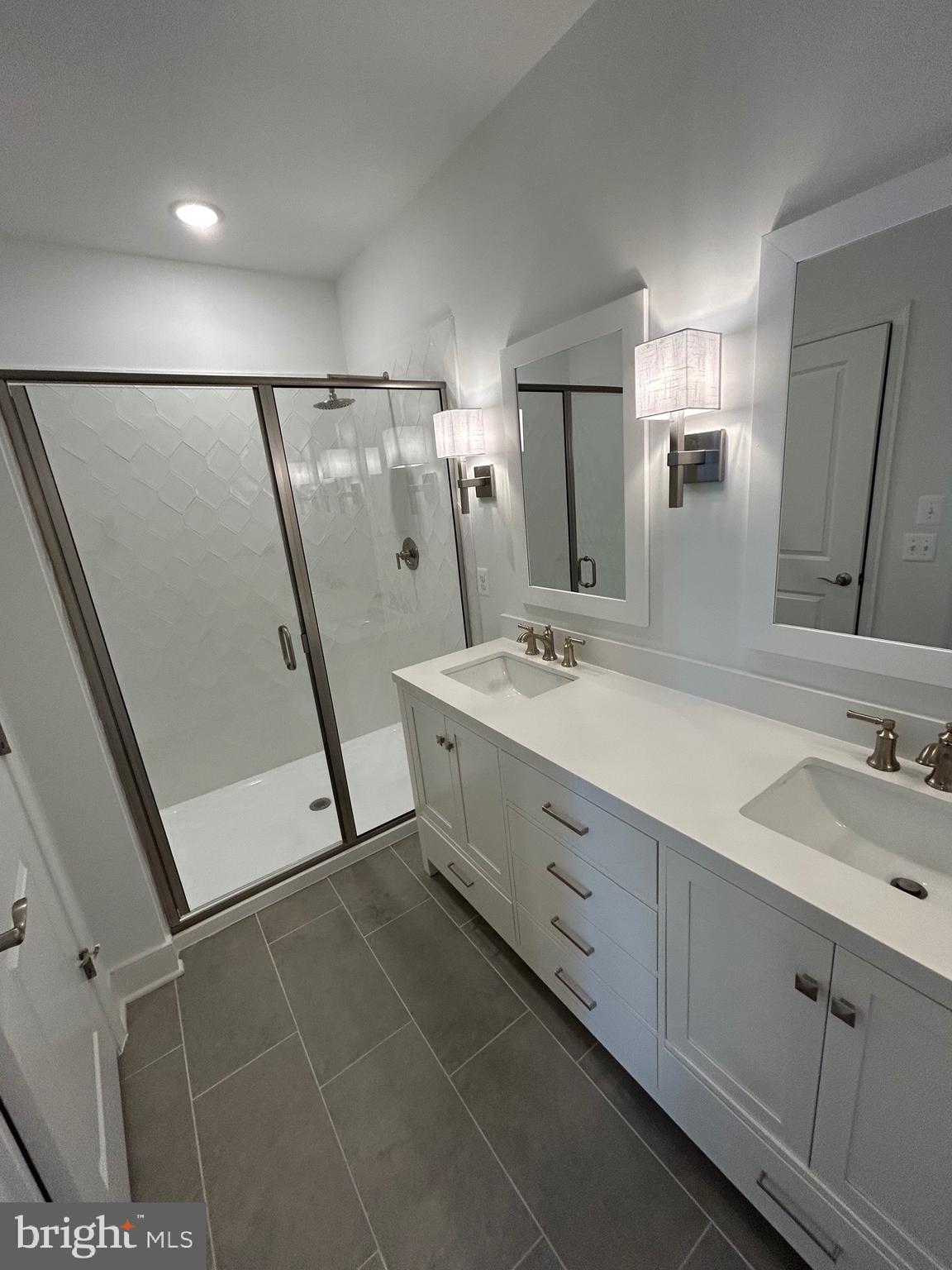 PORT COVINGTON - Residential Lease