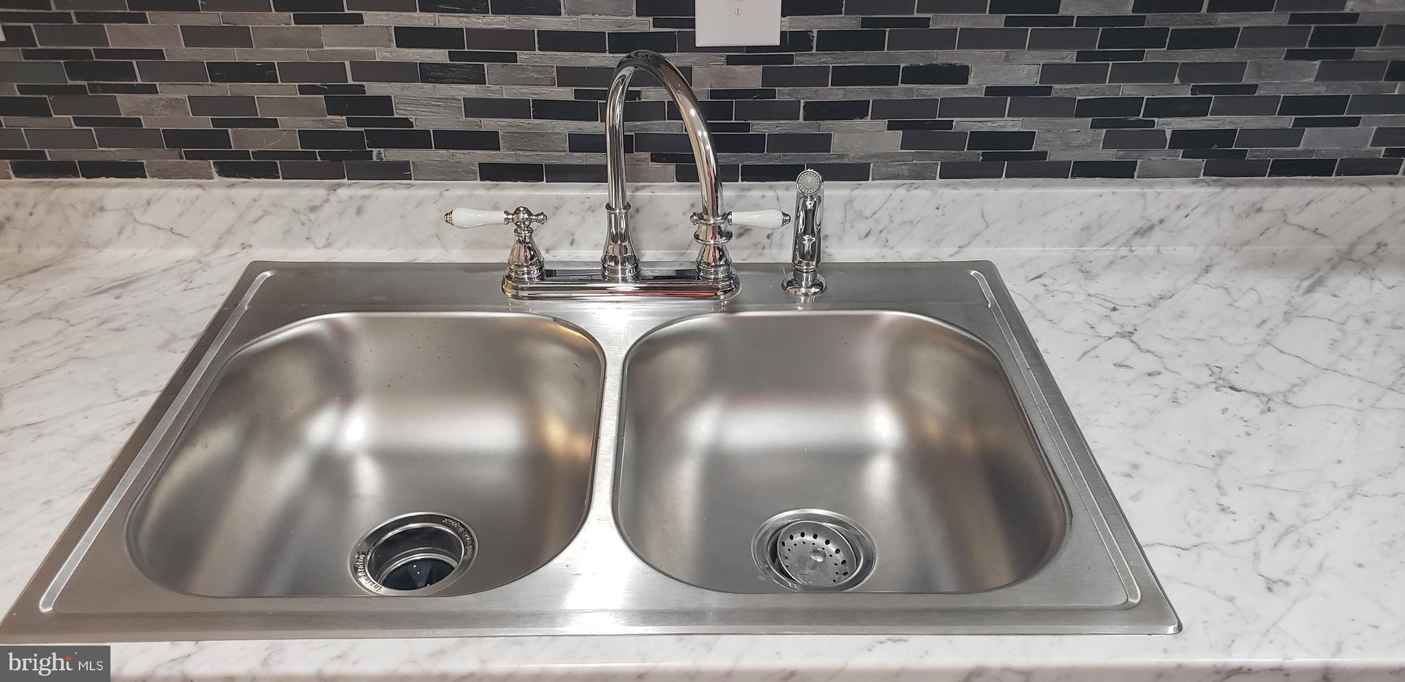 CENTRAL PARK TOWNHOMES - Residential