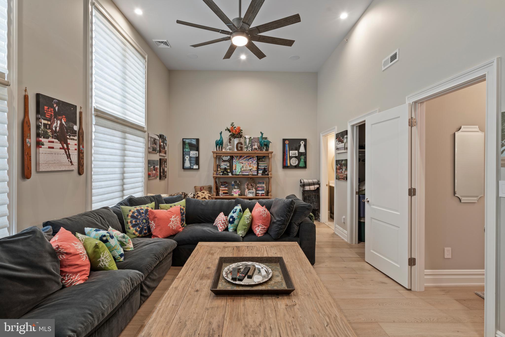 WATERVIEW PLACE - Residential