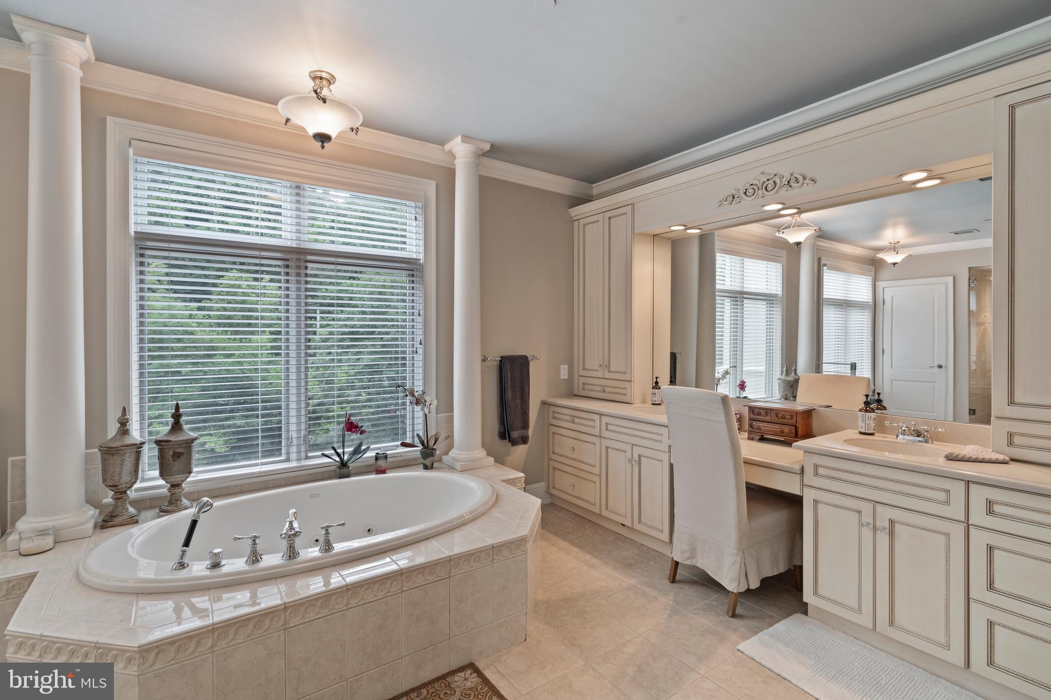 WATERVIEW PLACE - Residential