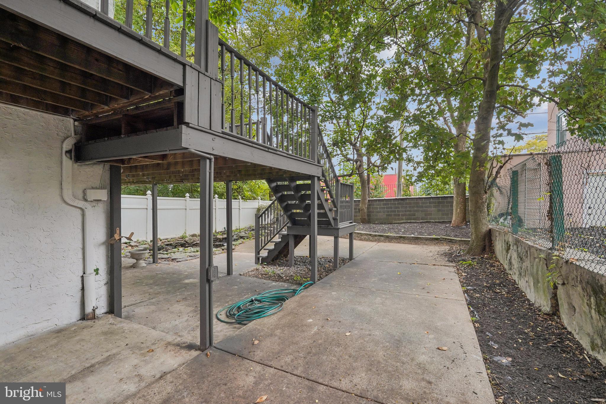 GERMANTOWN - Residential