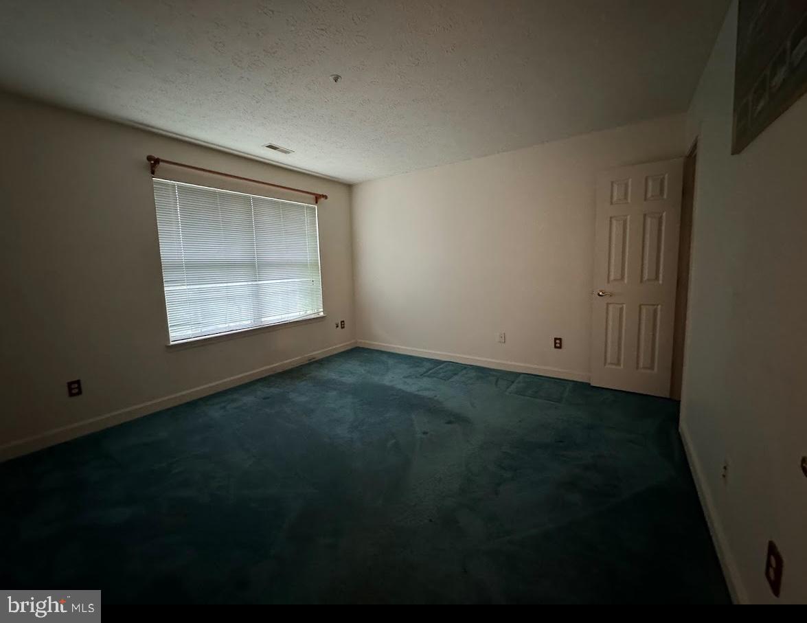 POTOMAC KNOLLS - Residential