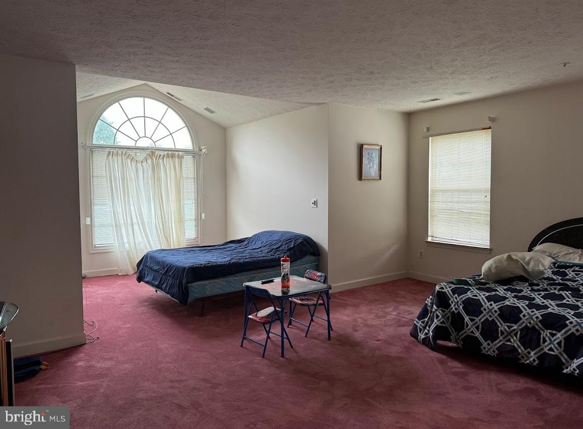 POTOMAC KNOLLS - Residential