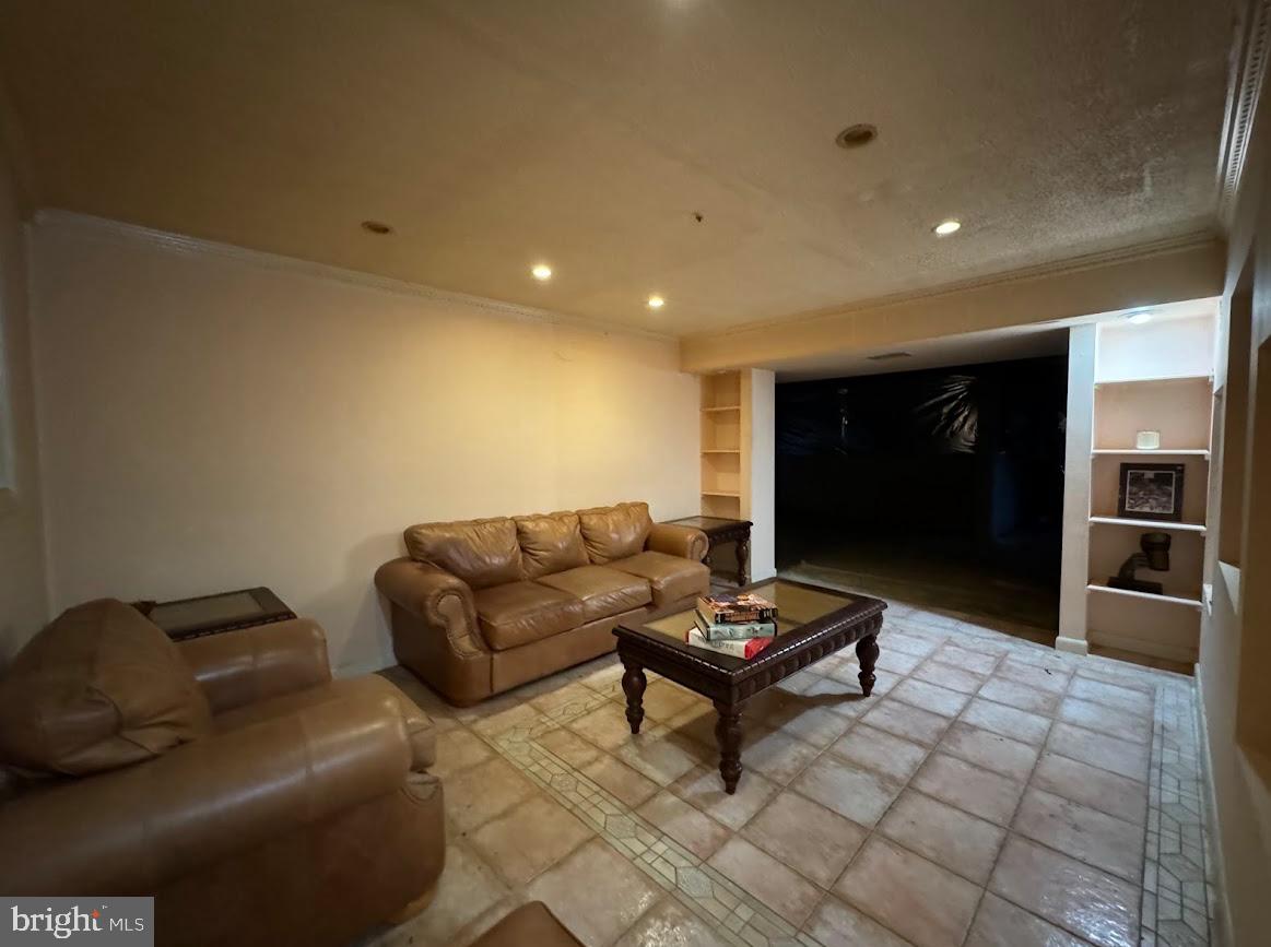 POTOMAC KNOLLS - Residential