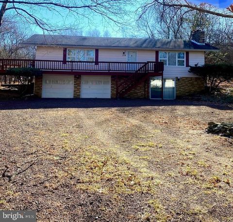 Homes For Sale - 68 Lakeview Drive<br/> Monroe County, ALBRIGHTSVILLE, PA 18210