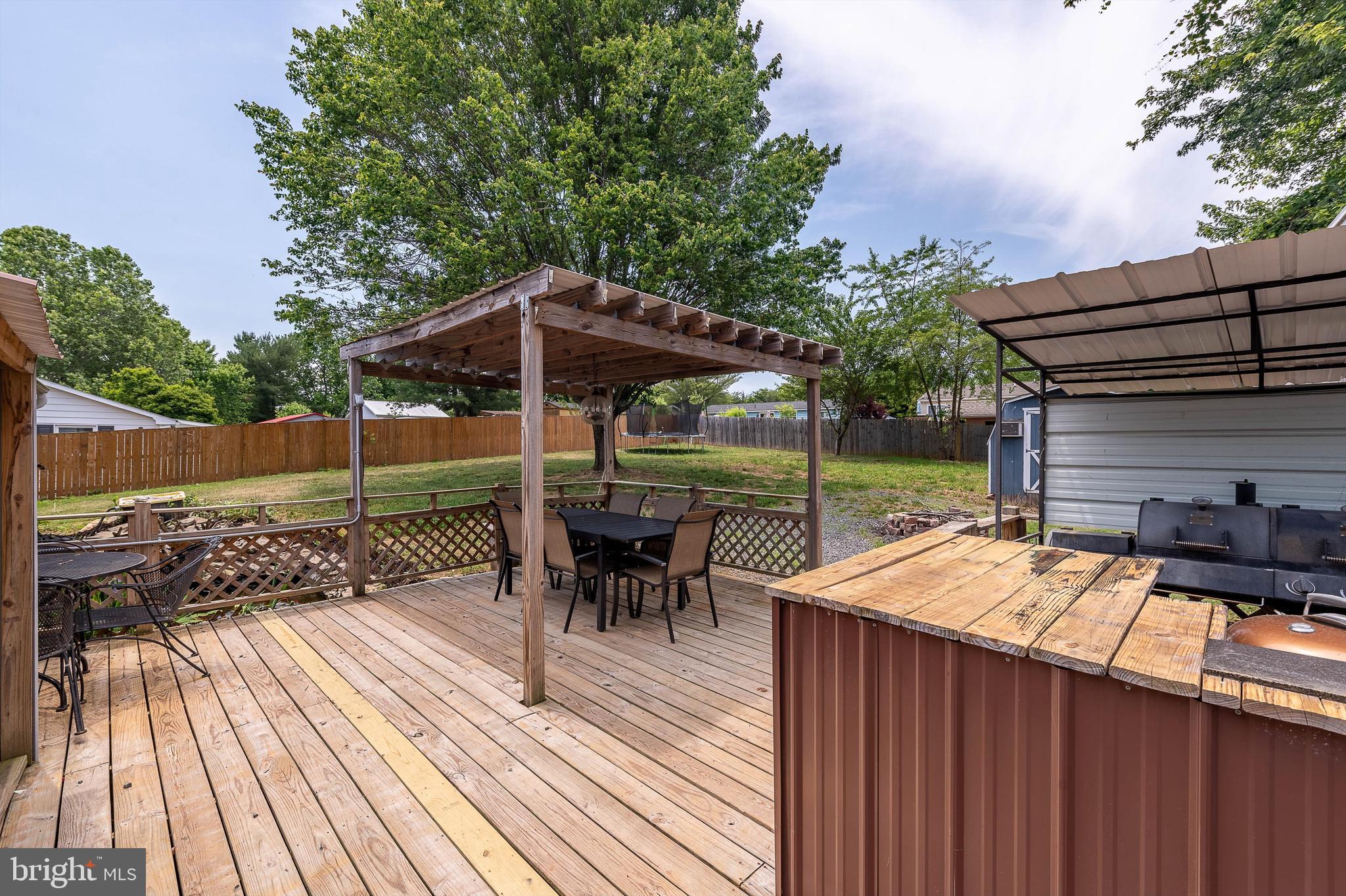 SECURITY HILLS - Residential