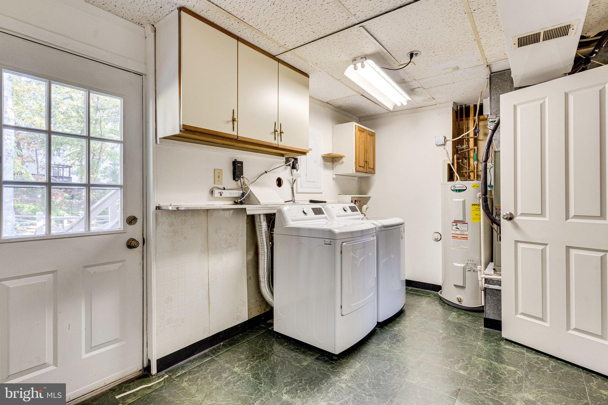 NEWINGTON FOREST - Residential