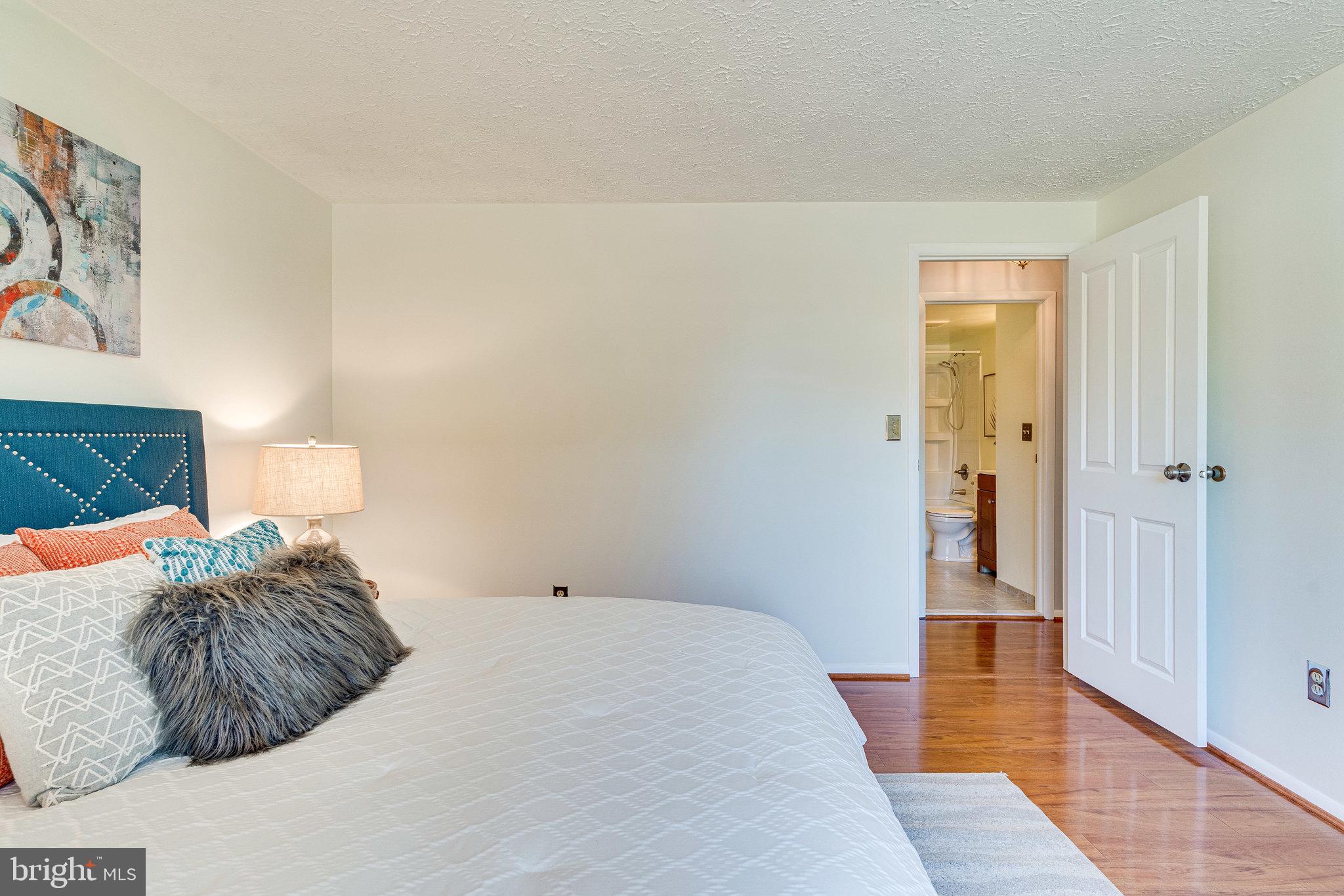 NEWINGTON FOREST - Residential