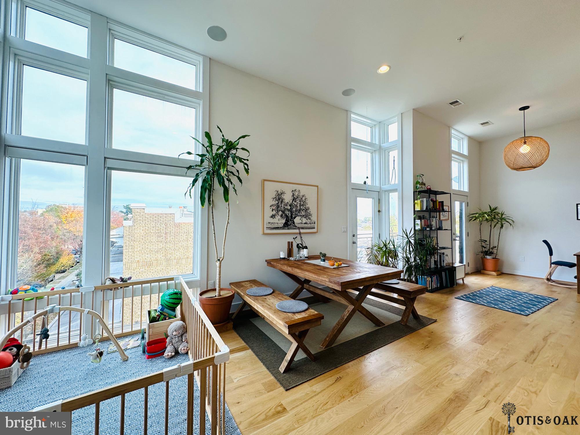 1352 QUINCY STREET NW 4