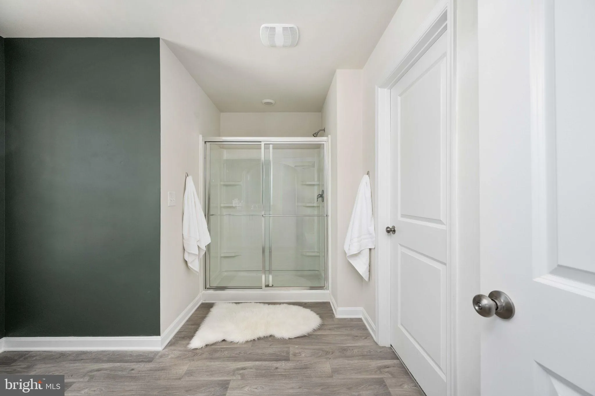 Fredericksburg, Virginia 22405, United States, 5 Bedrooms Bedrooms, ,3 BathroomsBathrooms,Residential,Active,89294