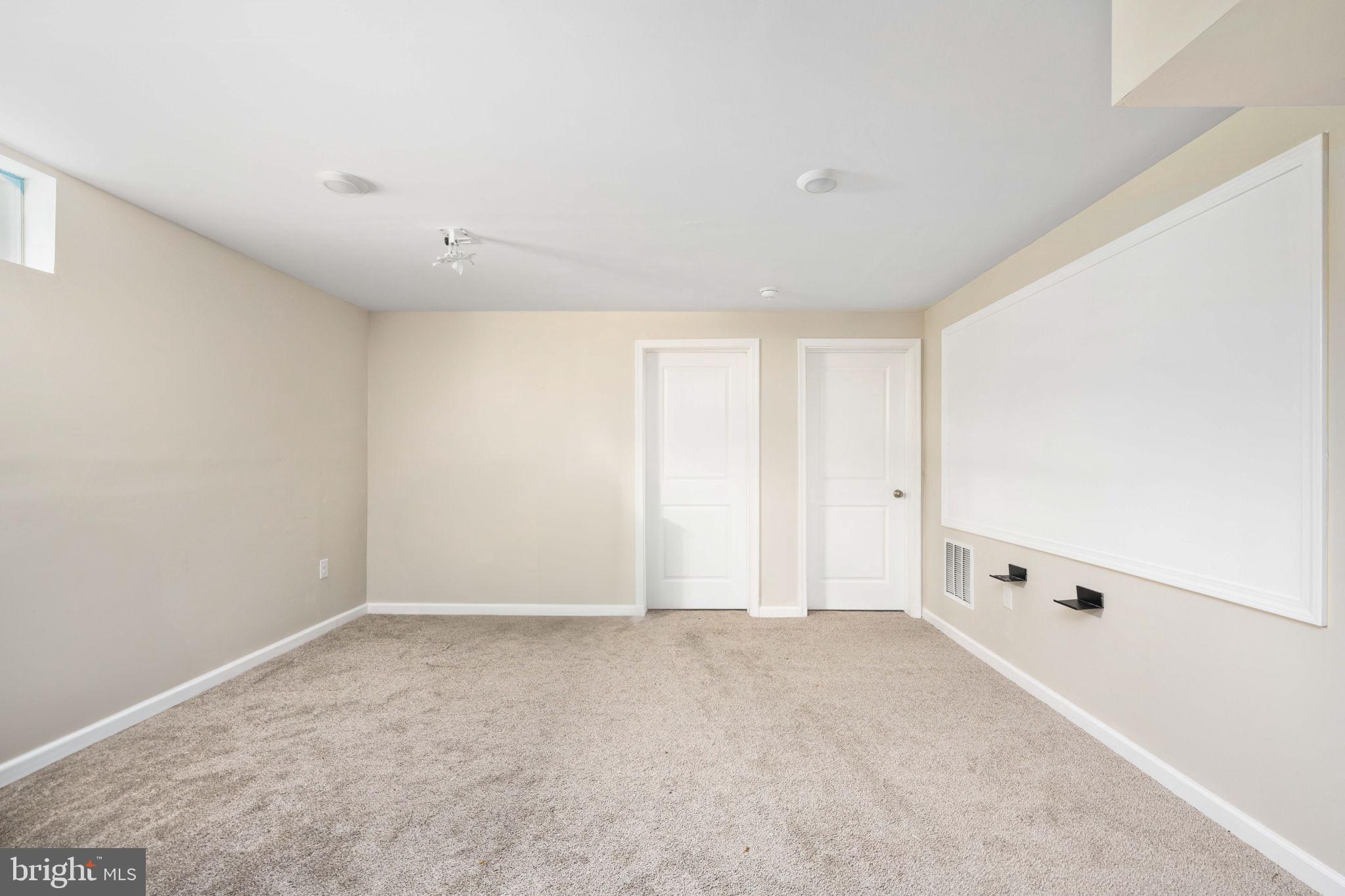 SOUTHGATE - Residential