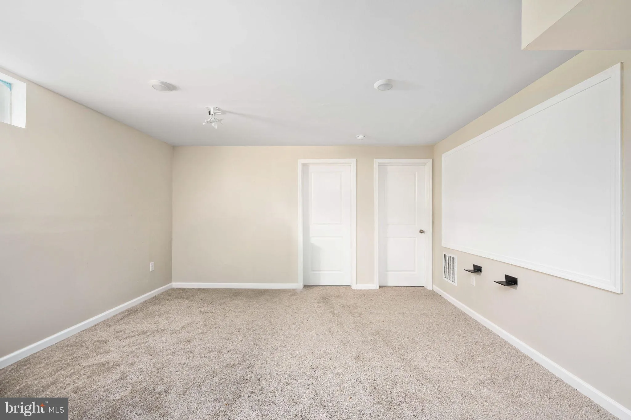 Fredericksburg, Virginia 22405, United States, 5 Bedrooms Bedrooms, ,3 BathroomsBathrooms,Residential,Active,89294