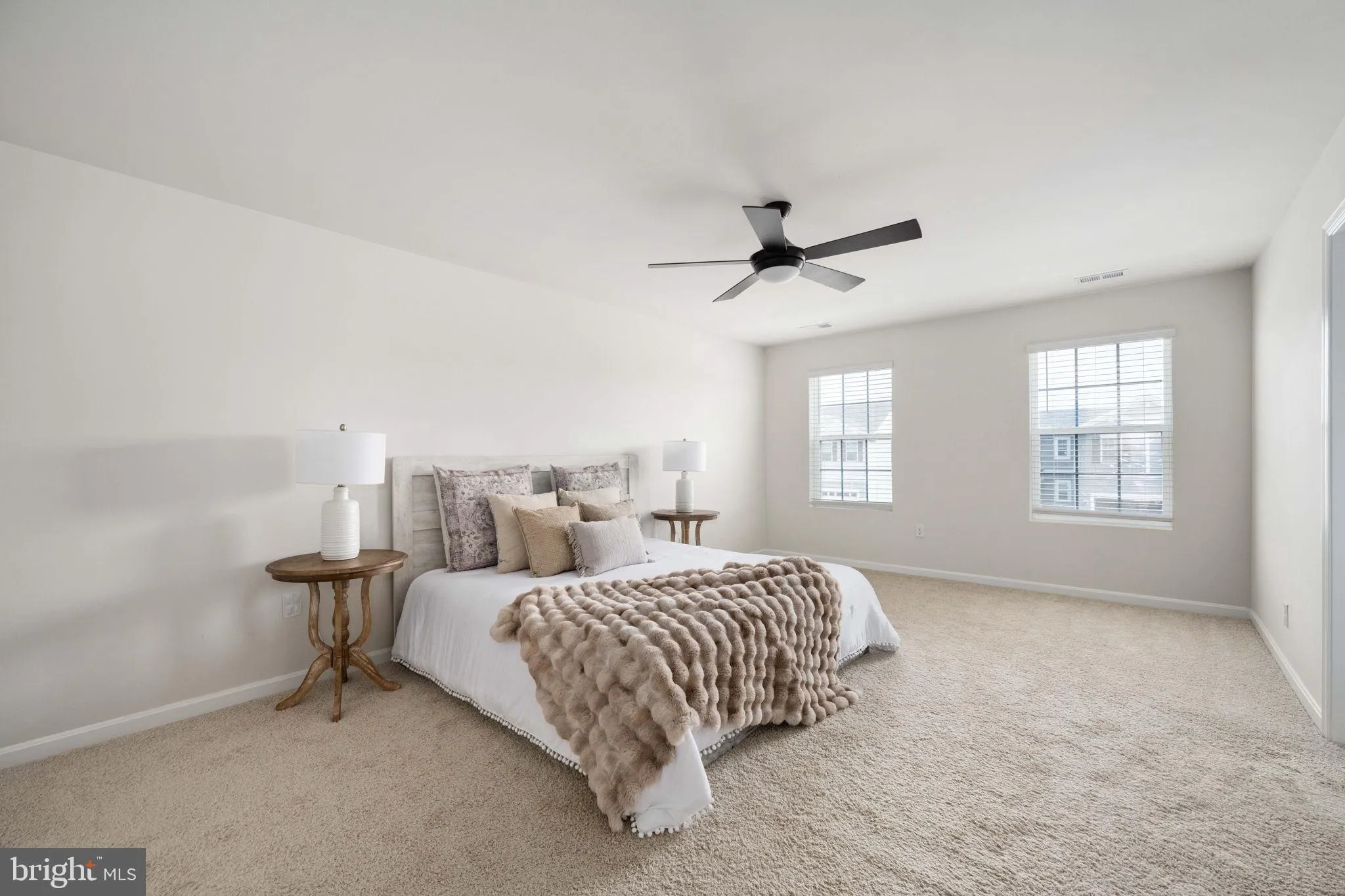 Fredericksburg, Virginia 22405, United States, 5 Bedrooms Bedrooms, ,3 BathroomsBathrooms,Residential,Active,89294