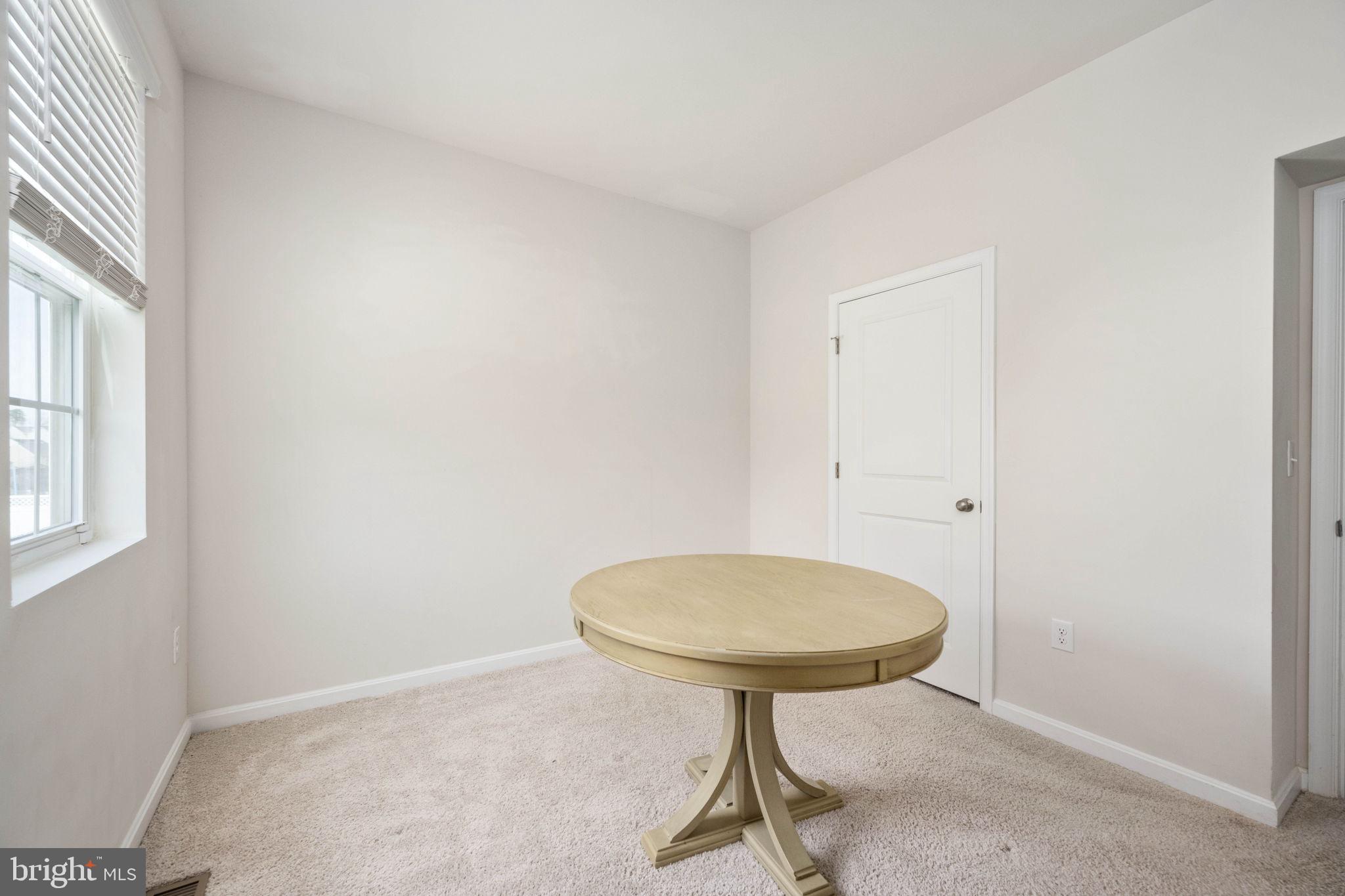 SOUTHGATE - Residential