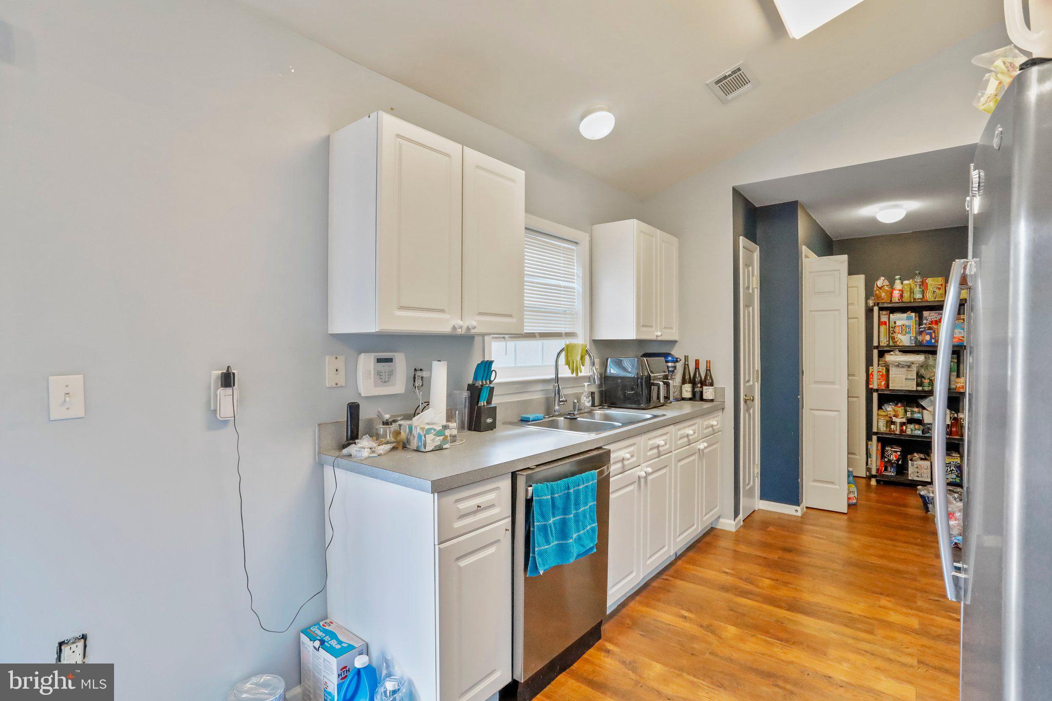 LAUREL RIDGE - Residential