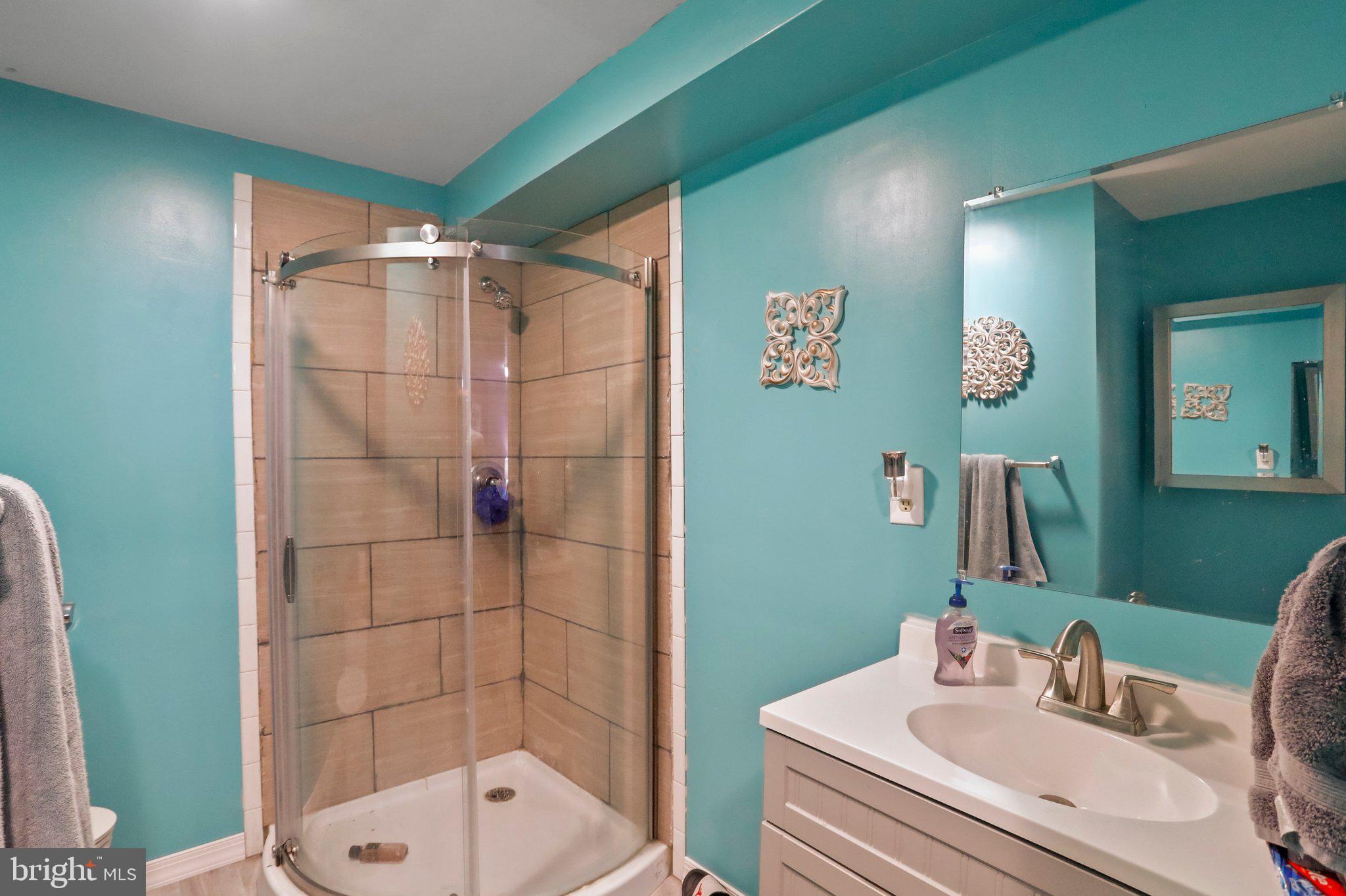 LAUREL RIDGE - Residential