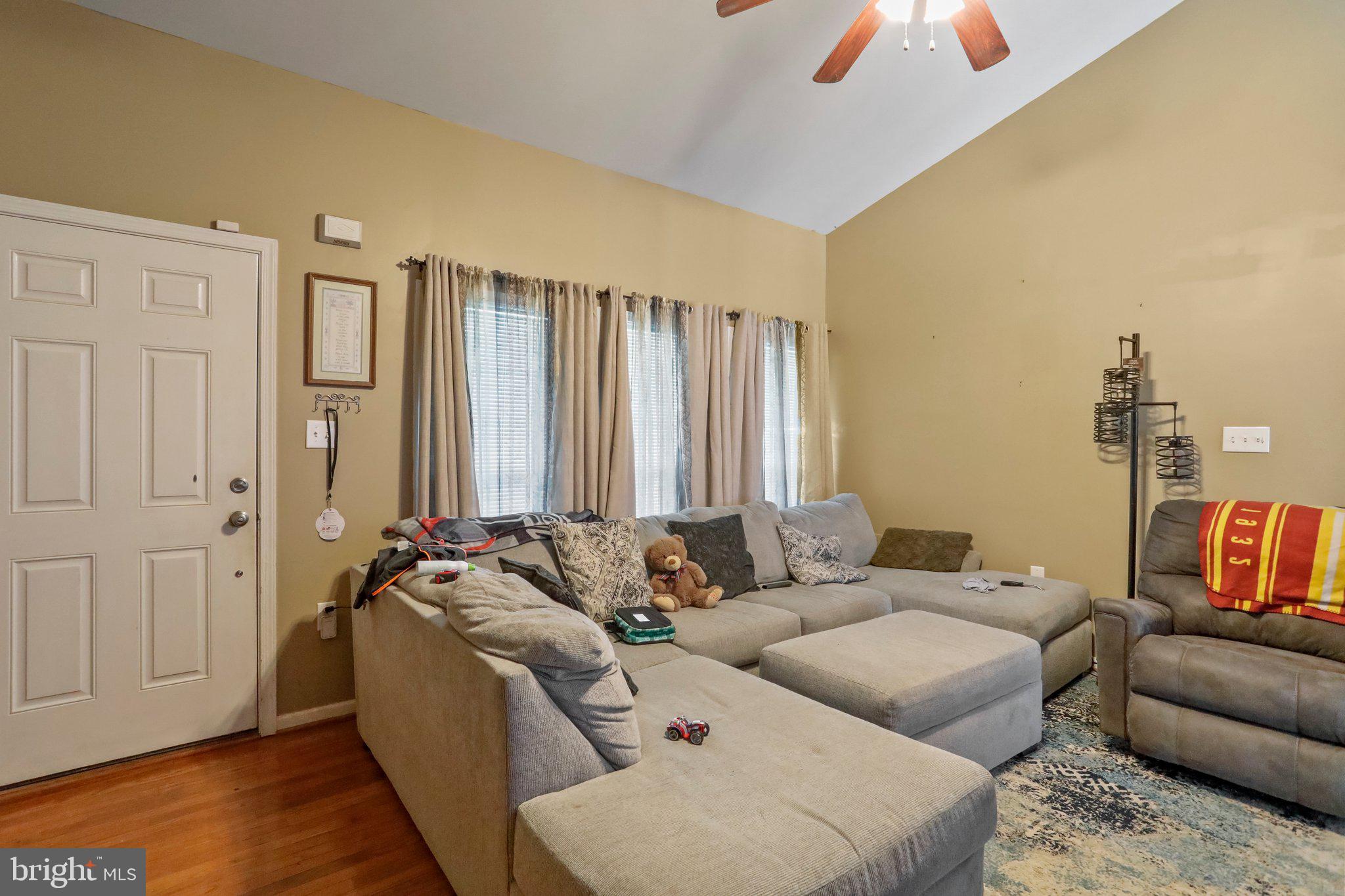 LAUREL RIDGE - Residential