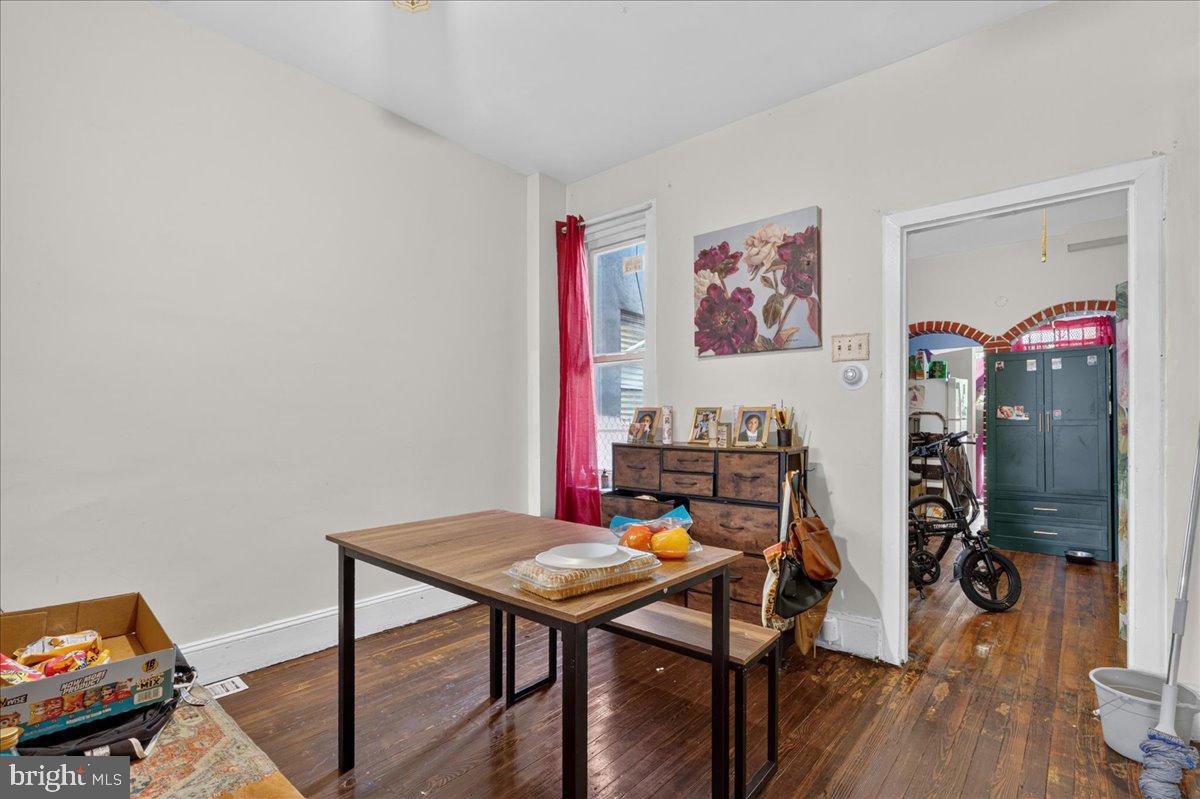 3104 EMERALD STREET