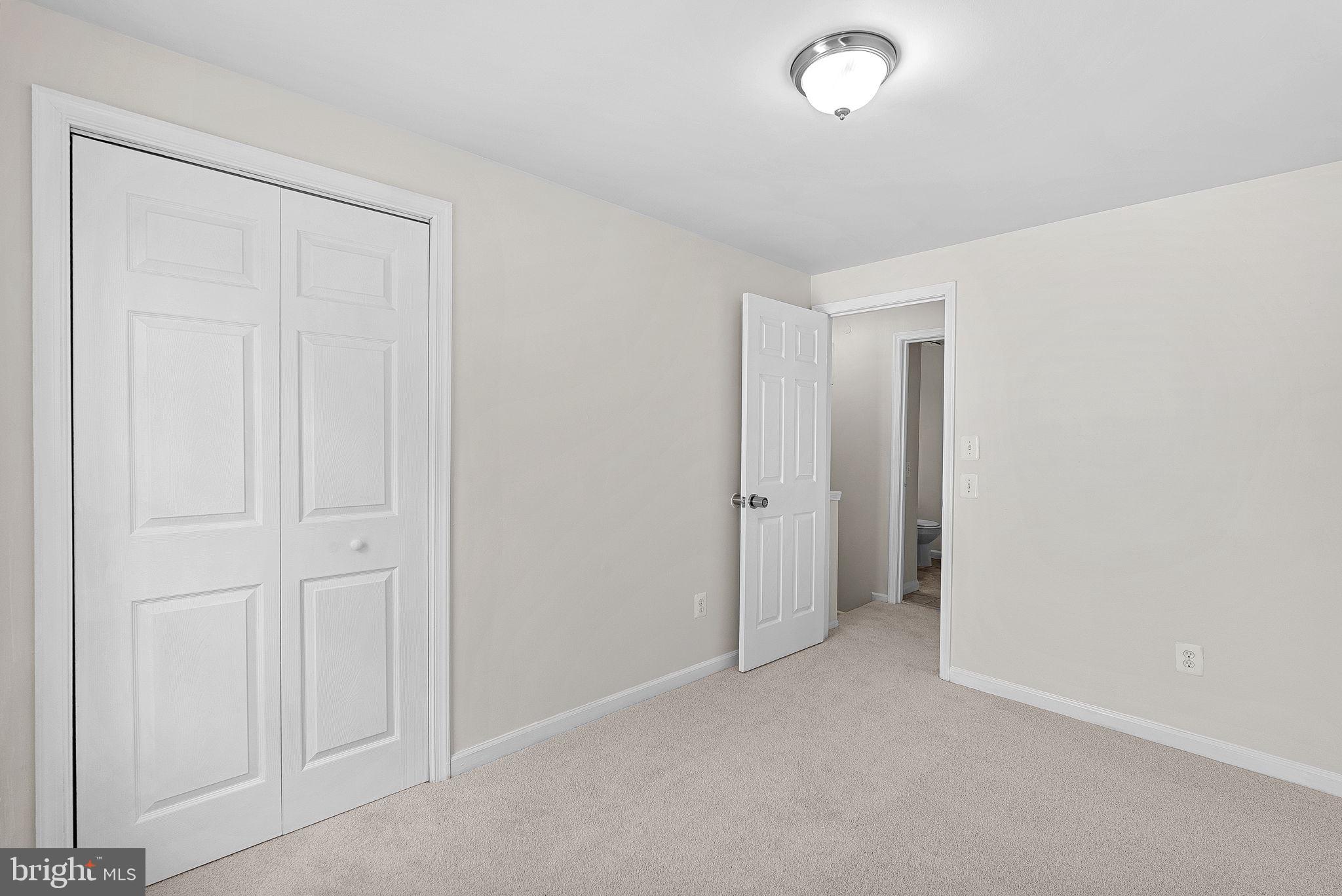 BURKE CENTRE - Residential