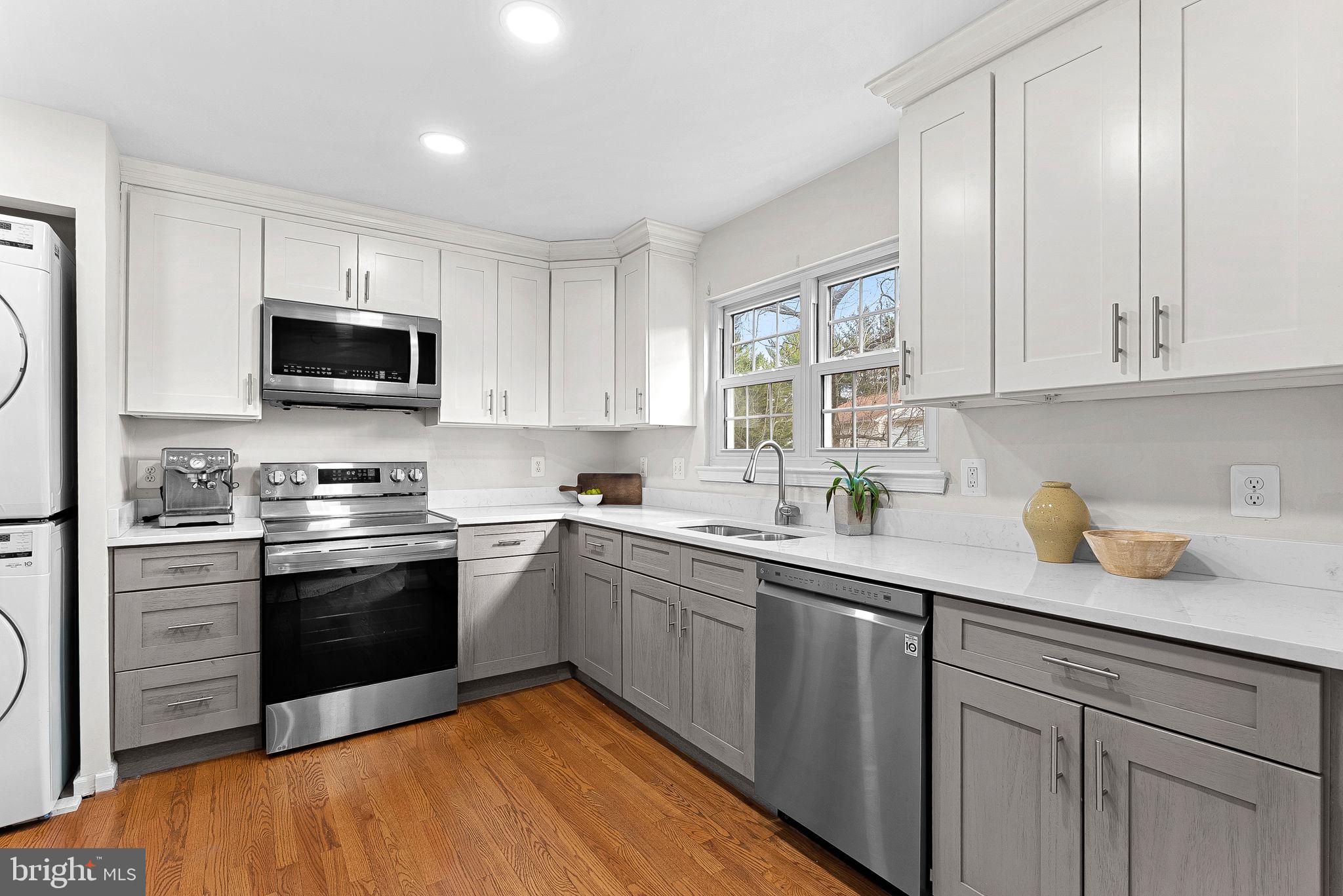 BURKE CENTRE - Residential