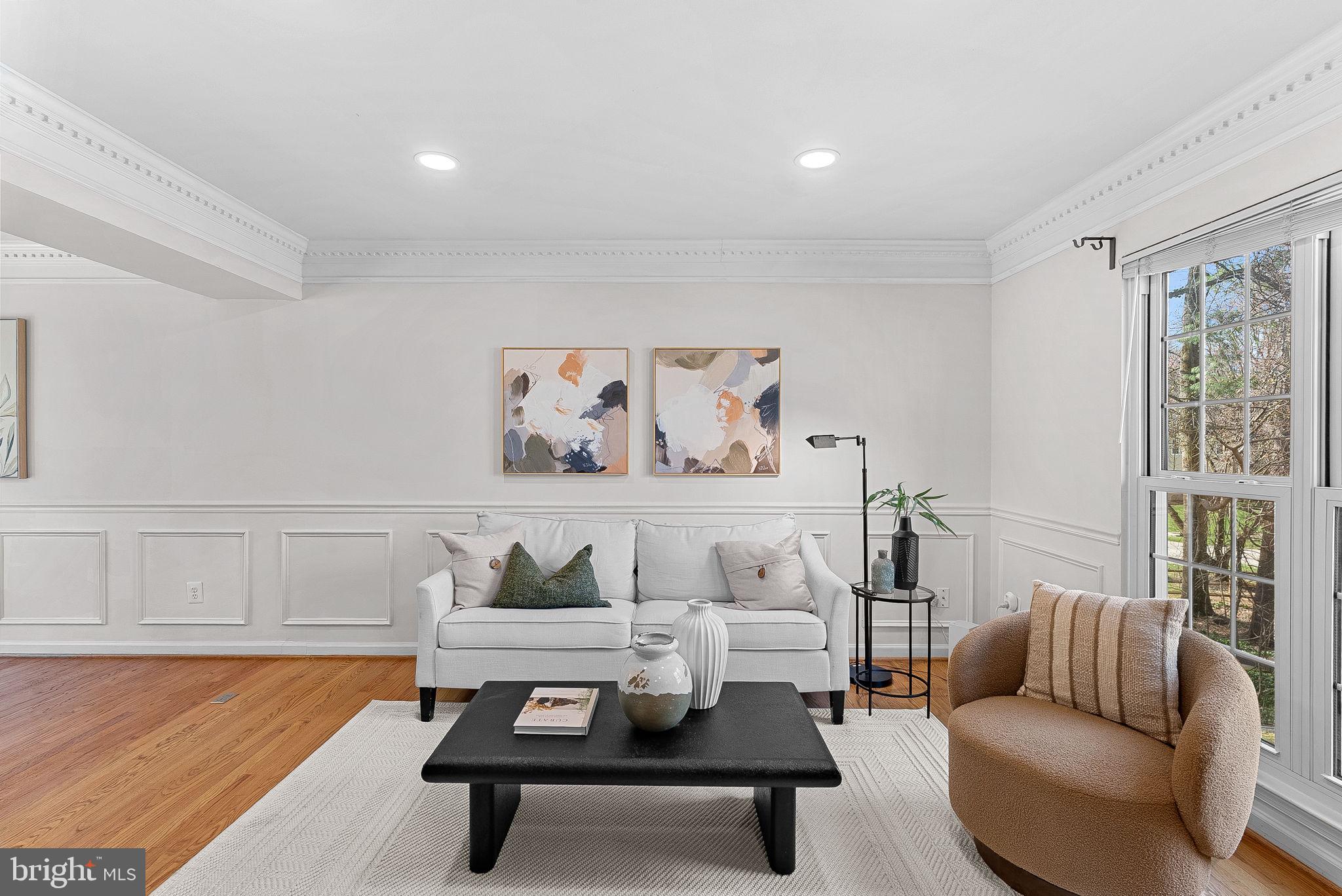 BURKE CENTRE - Residential