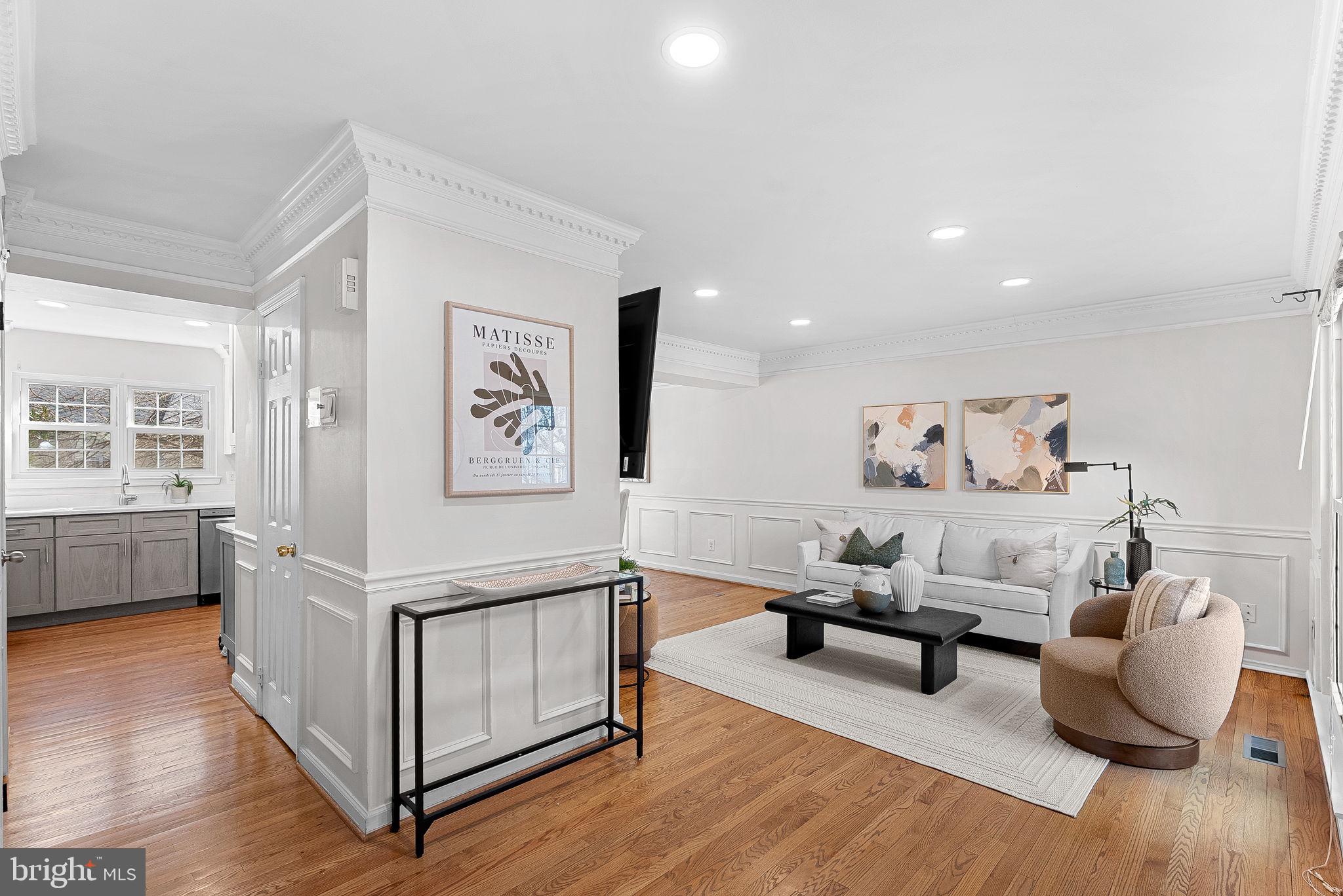 BURKE CENTRE - Residential