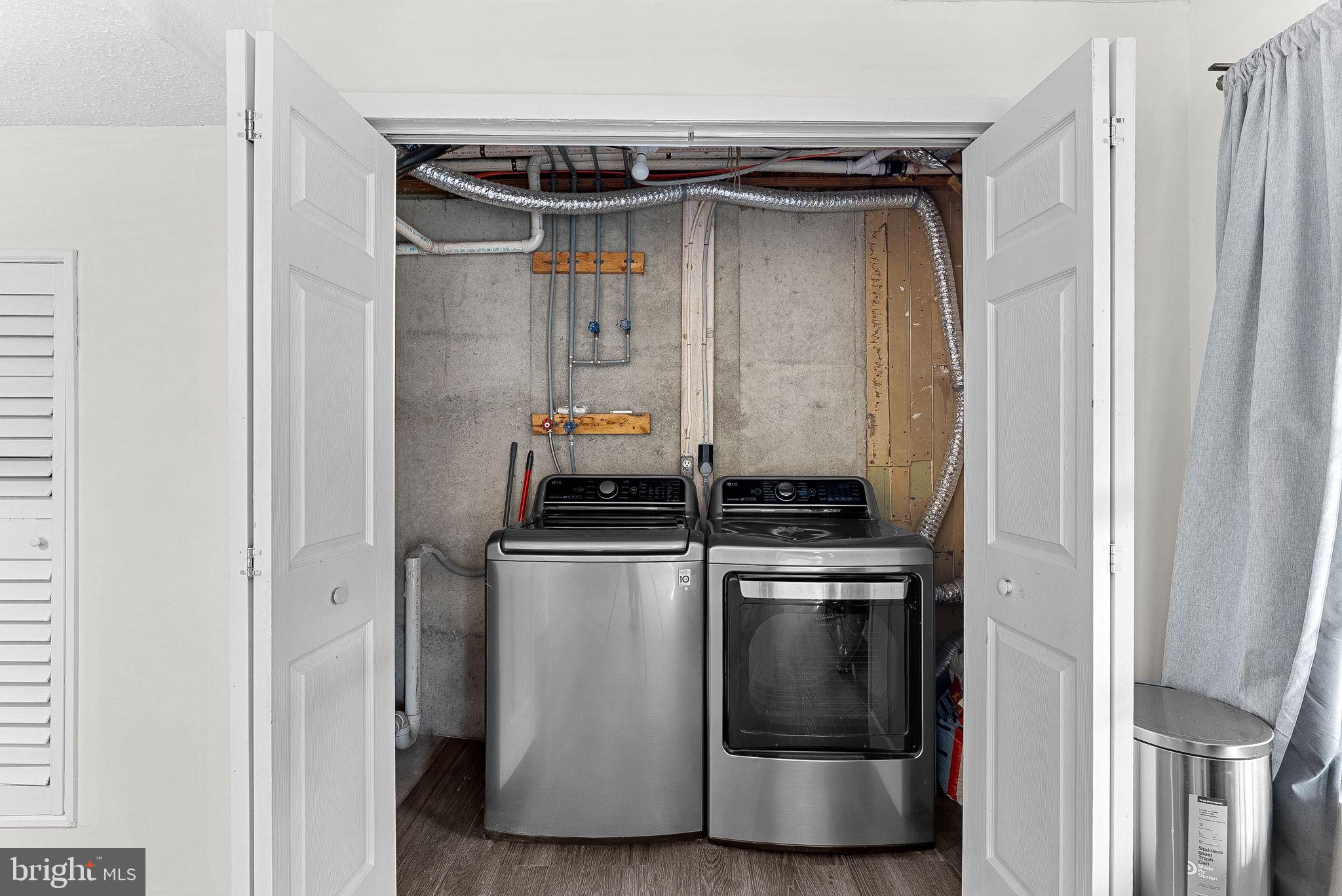 BURKE CENTRE - Residential