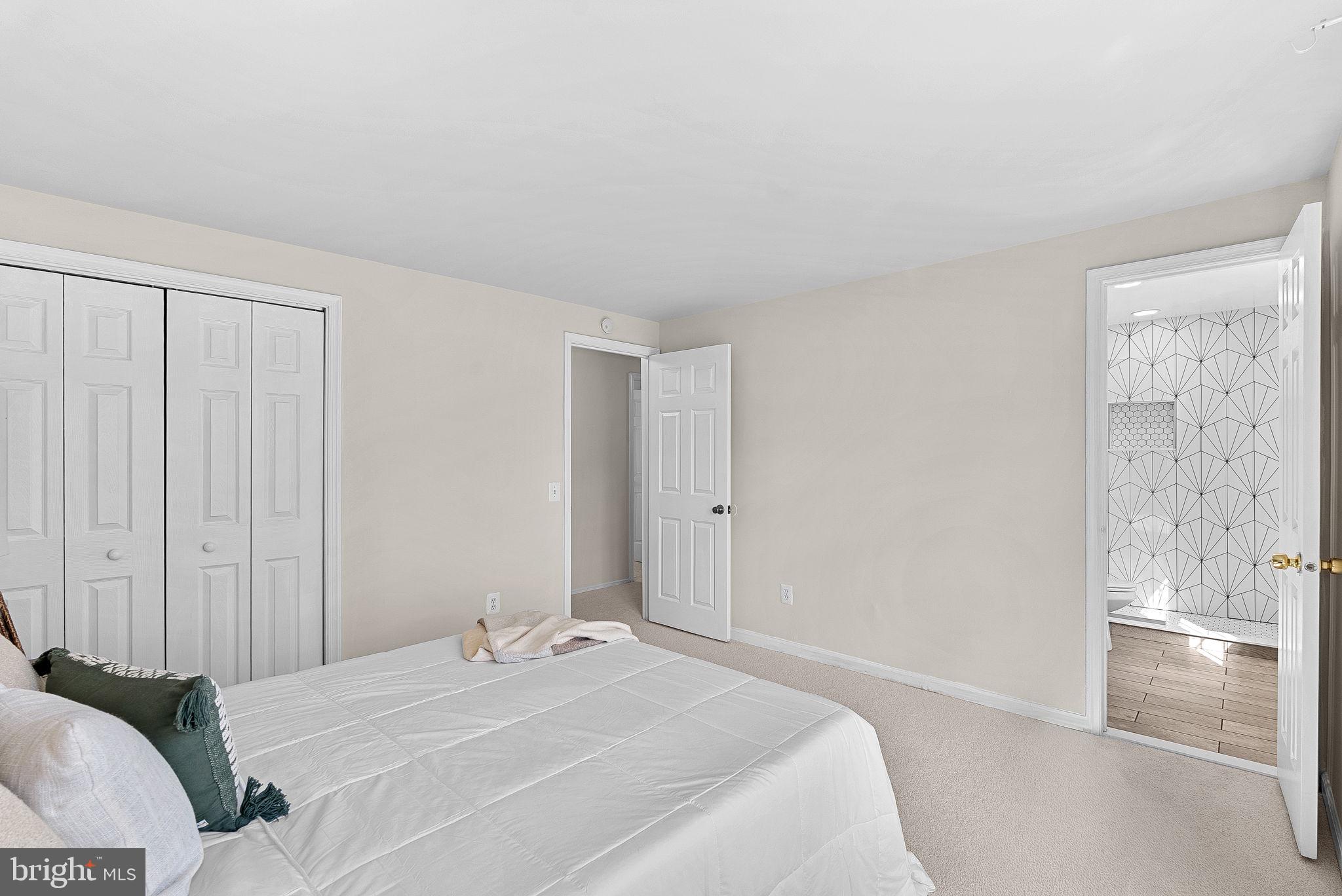 BURKE CENTRE - Residential