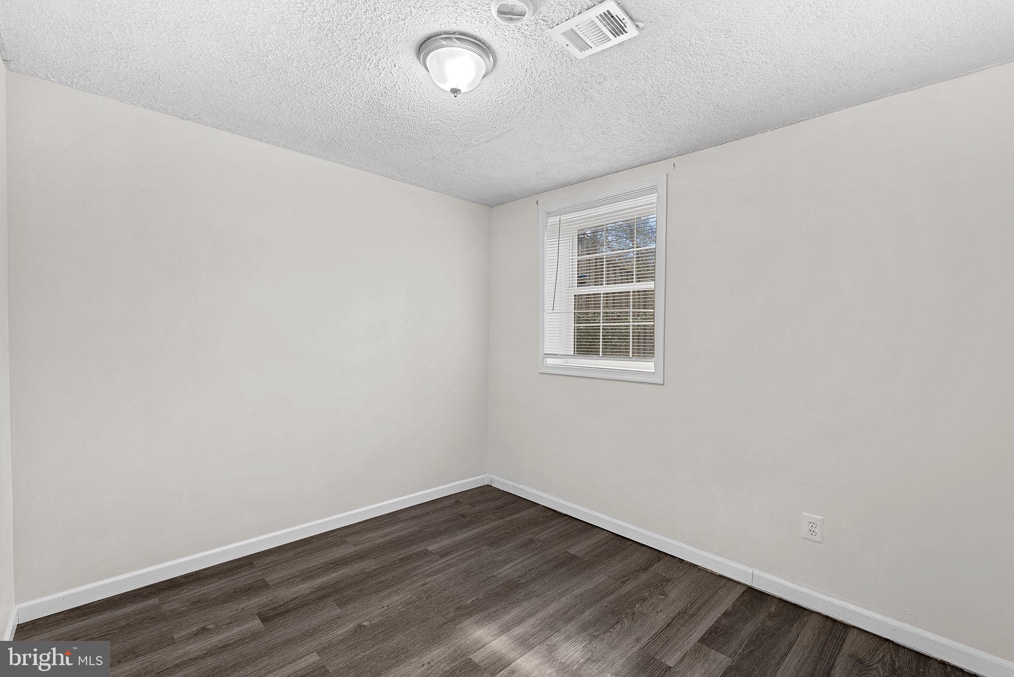 BURKE CENTRE - Residential