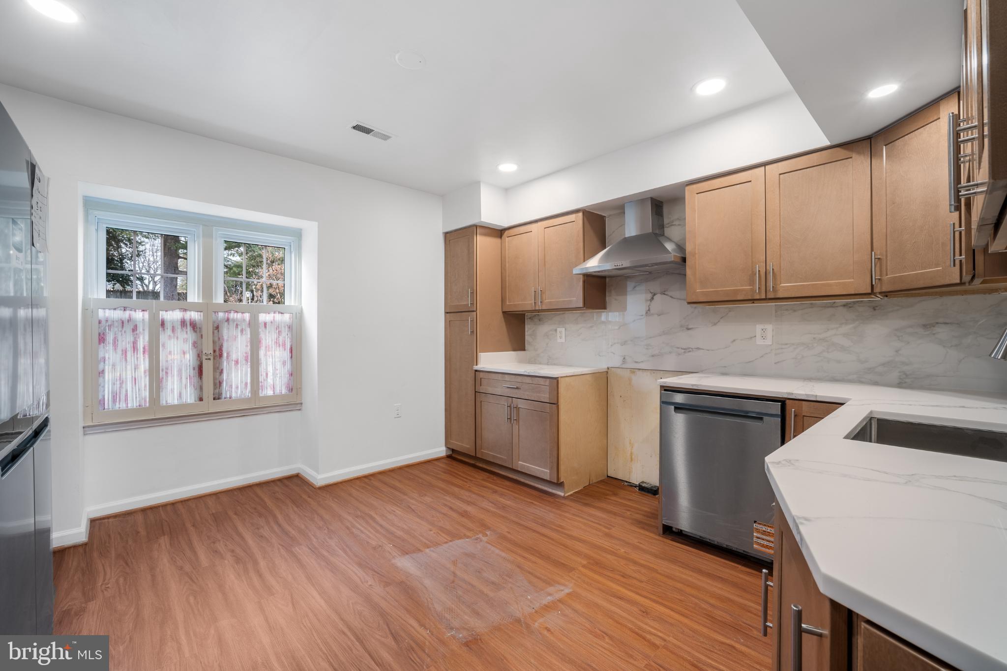 1103 MOOREFIELD HILL COURT SW