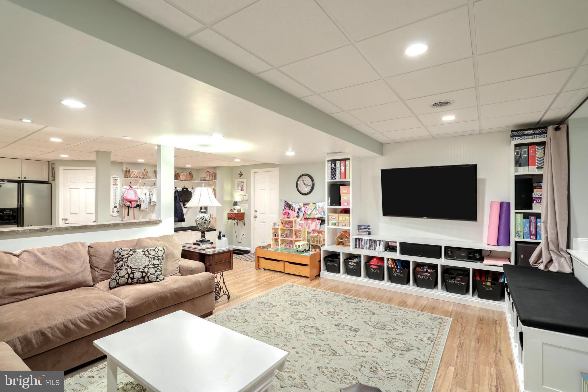 SAGE HILL - Residential