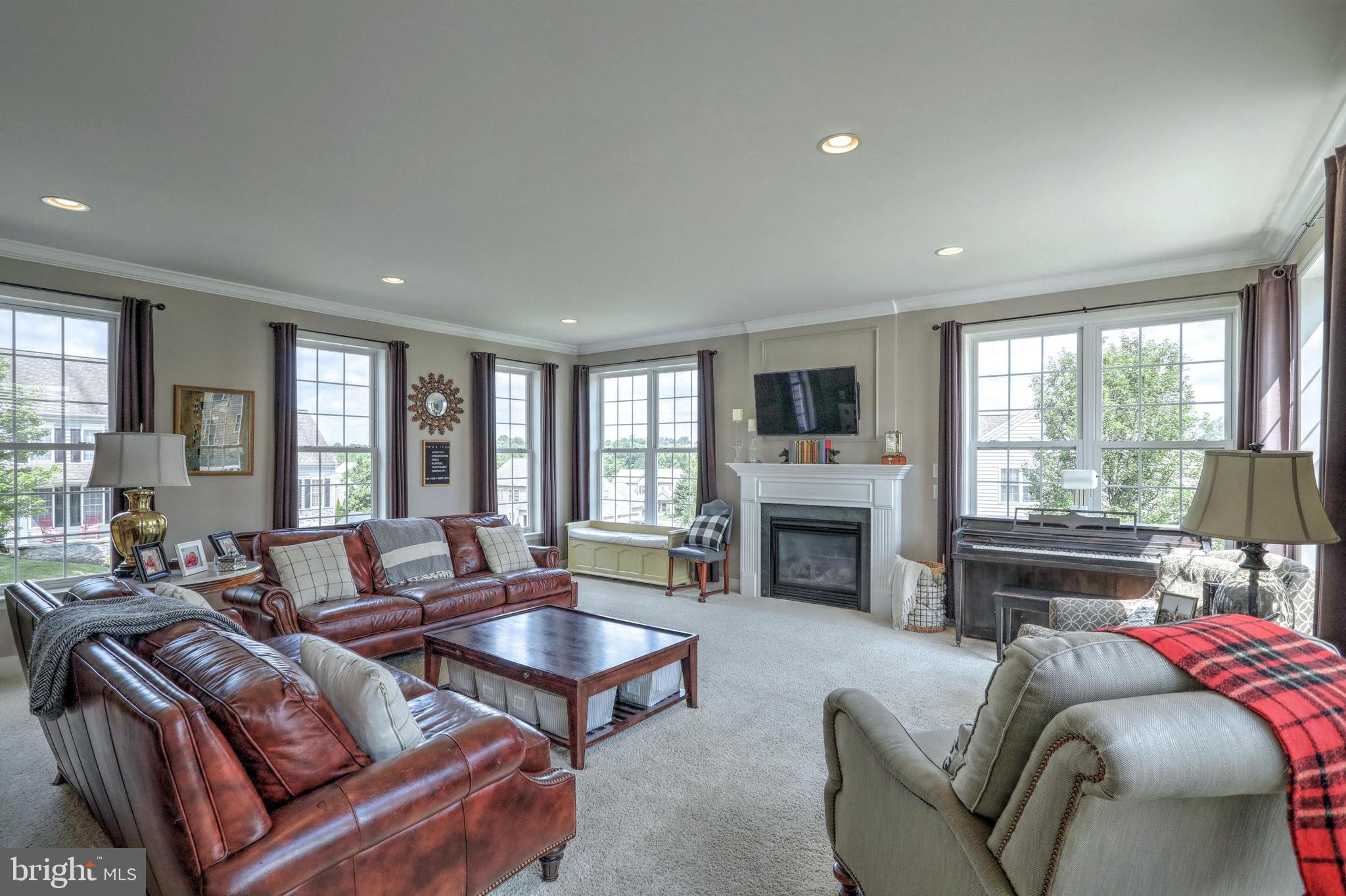 SAGE HILL - Residential