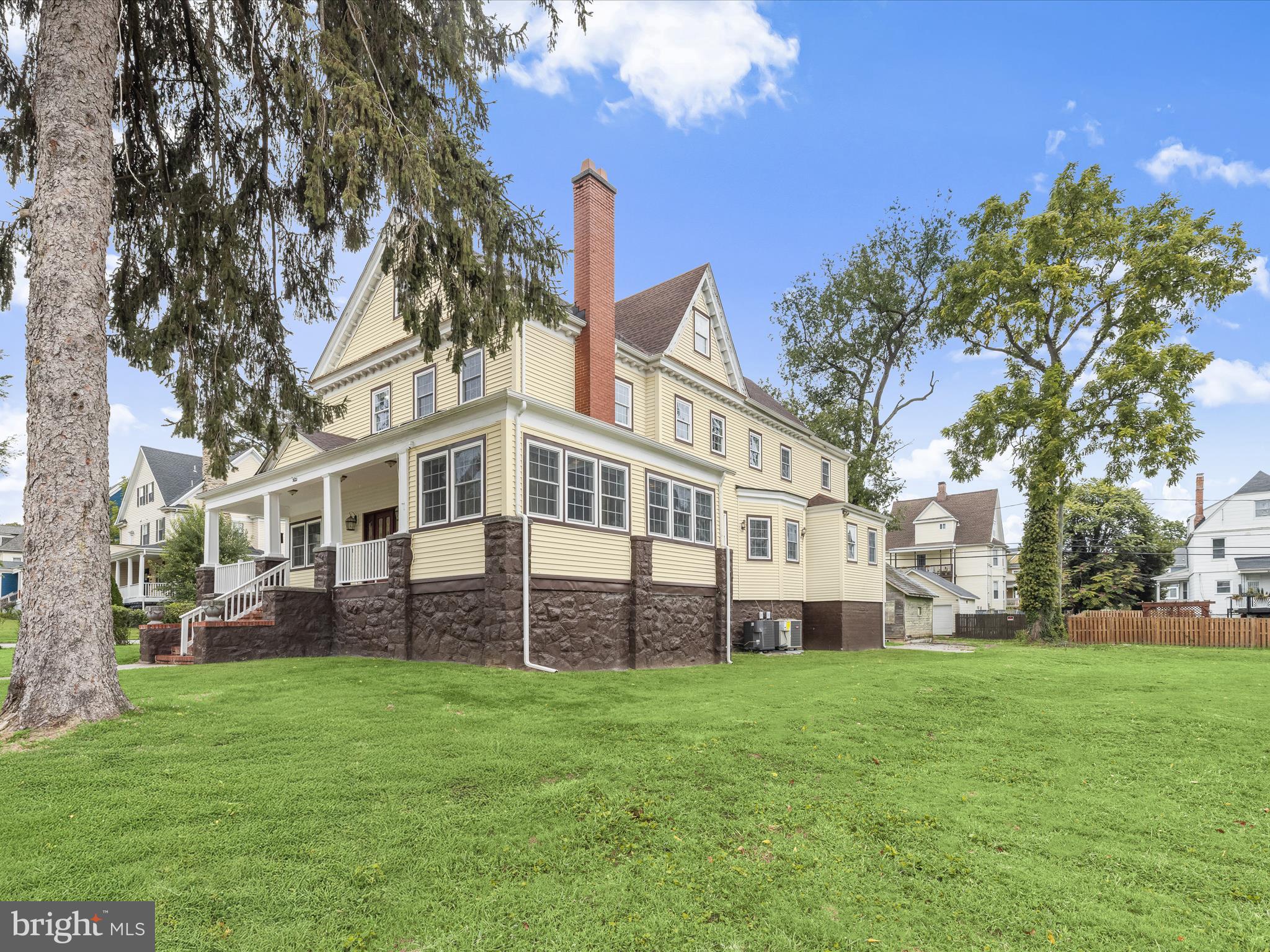 FOREST PARK - Residential