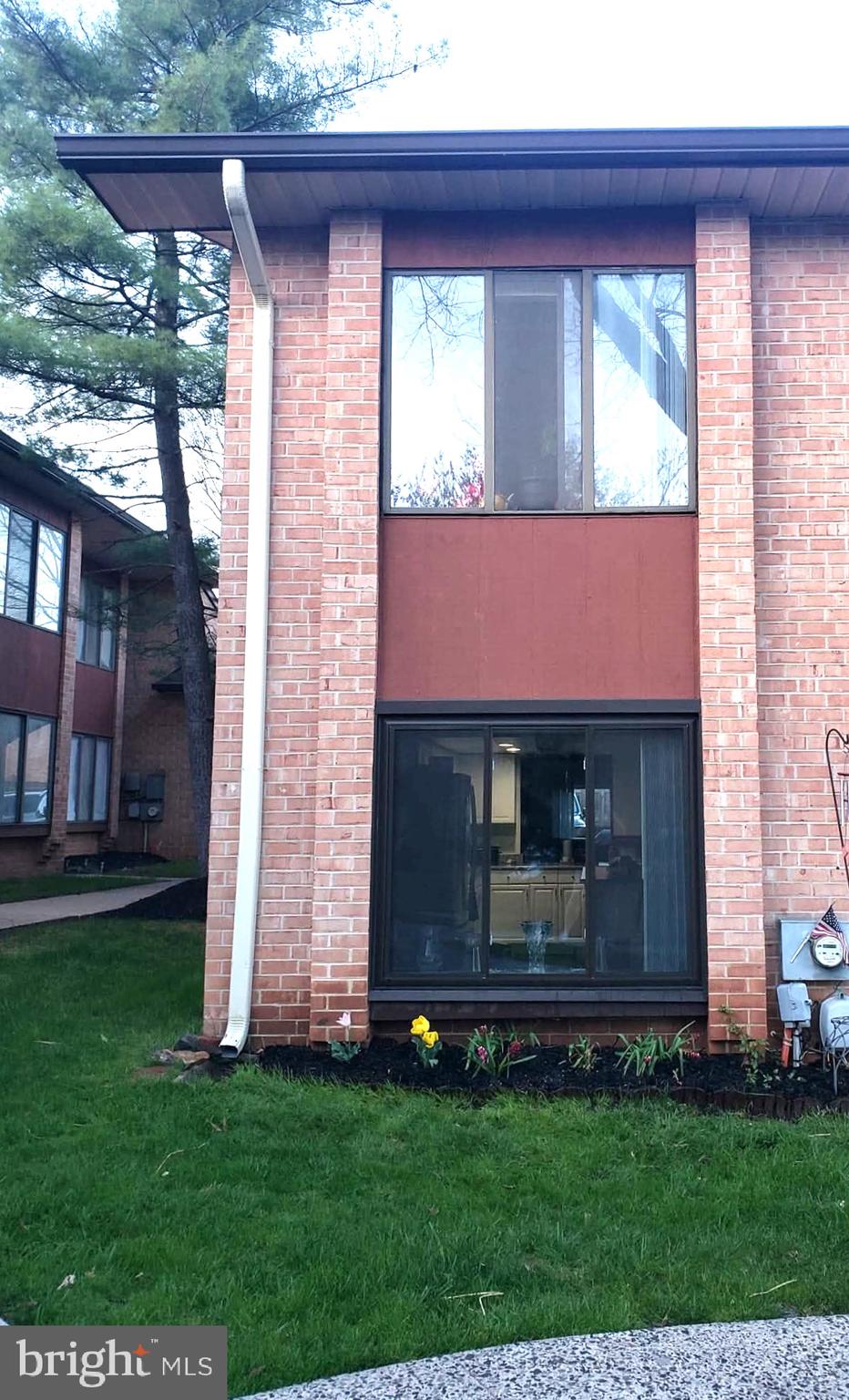 805 STONYBROOK 805