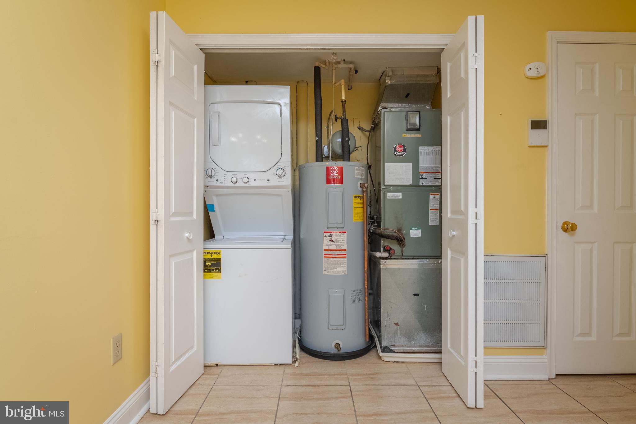 SETON HILL - Residential Lease