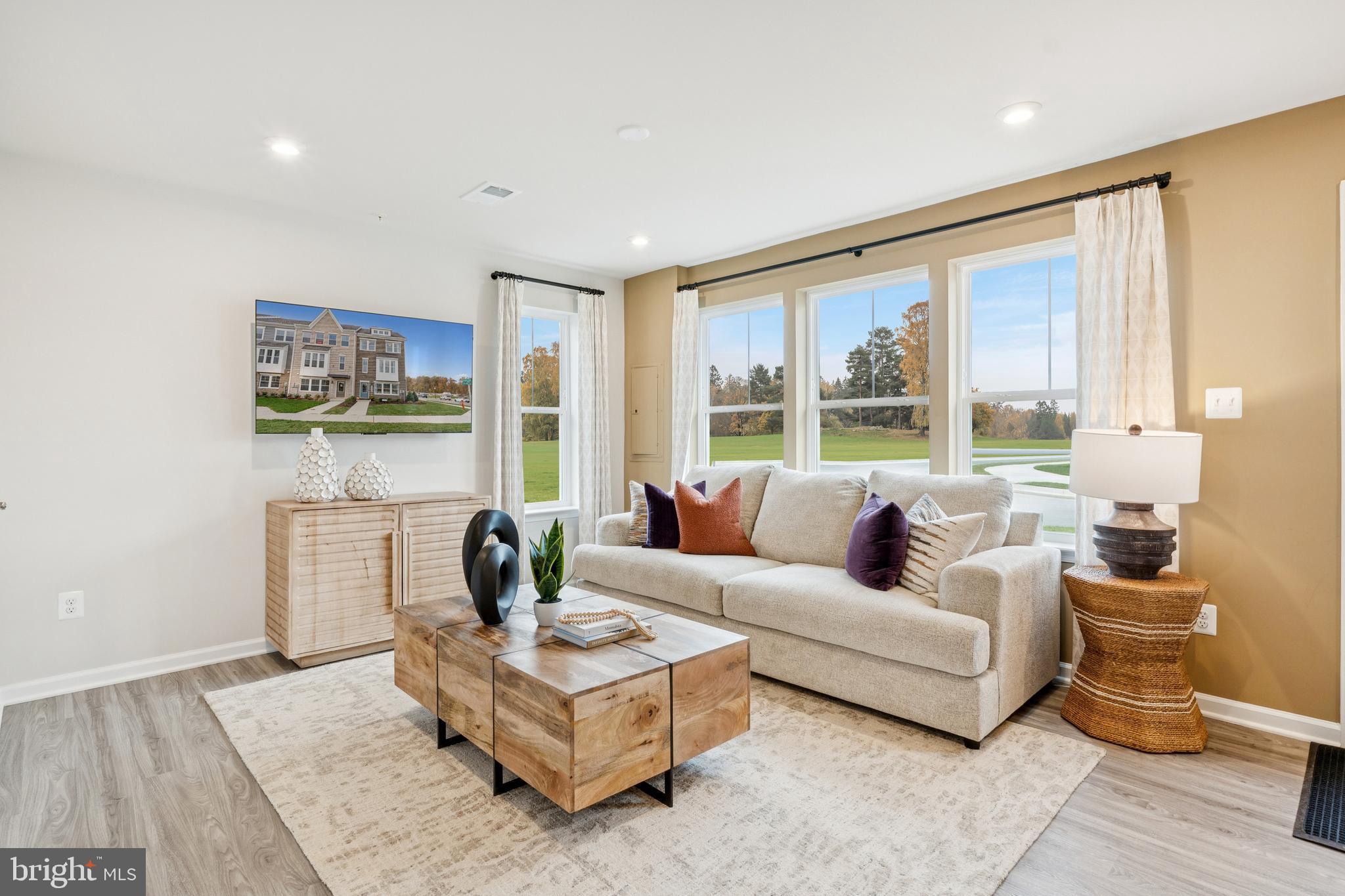 SUNSTONE PRESERVE - Residential