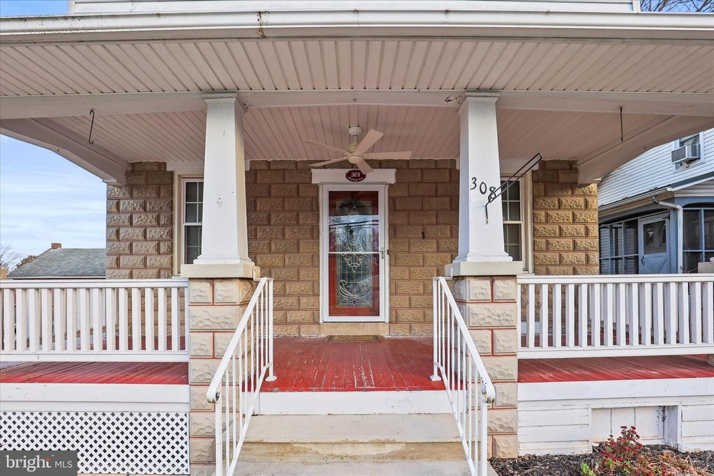 Photo of 308 Abbottstown Street, EAST BERLIN, PA 17316 (MLS # PAAD2021192)