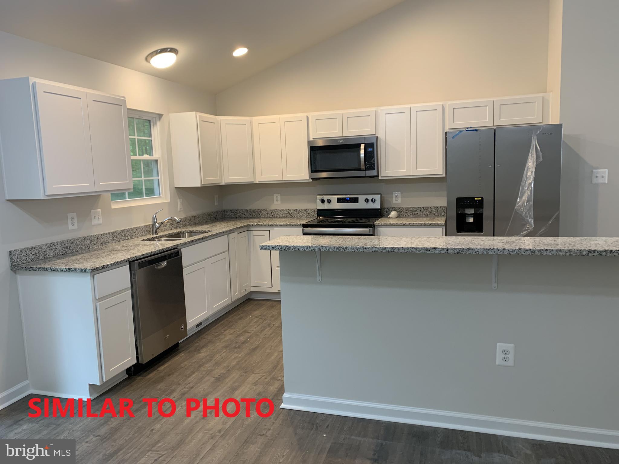 HIDDEN LAKE - Residential