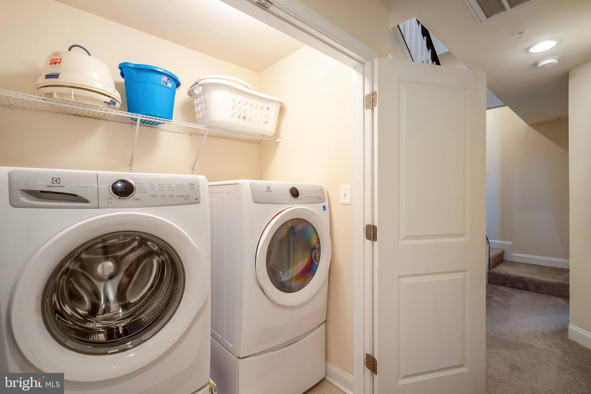 SPRING CREEK - Residential