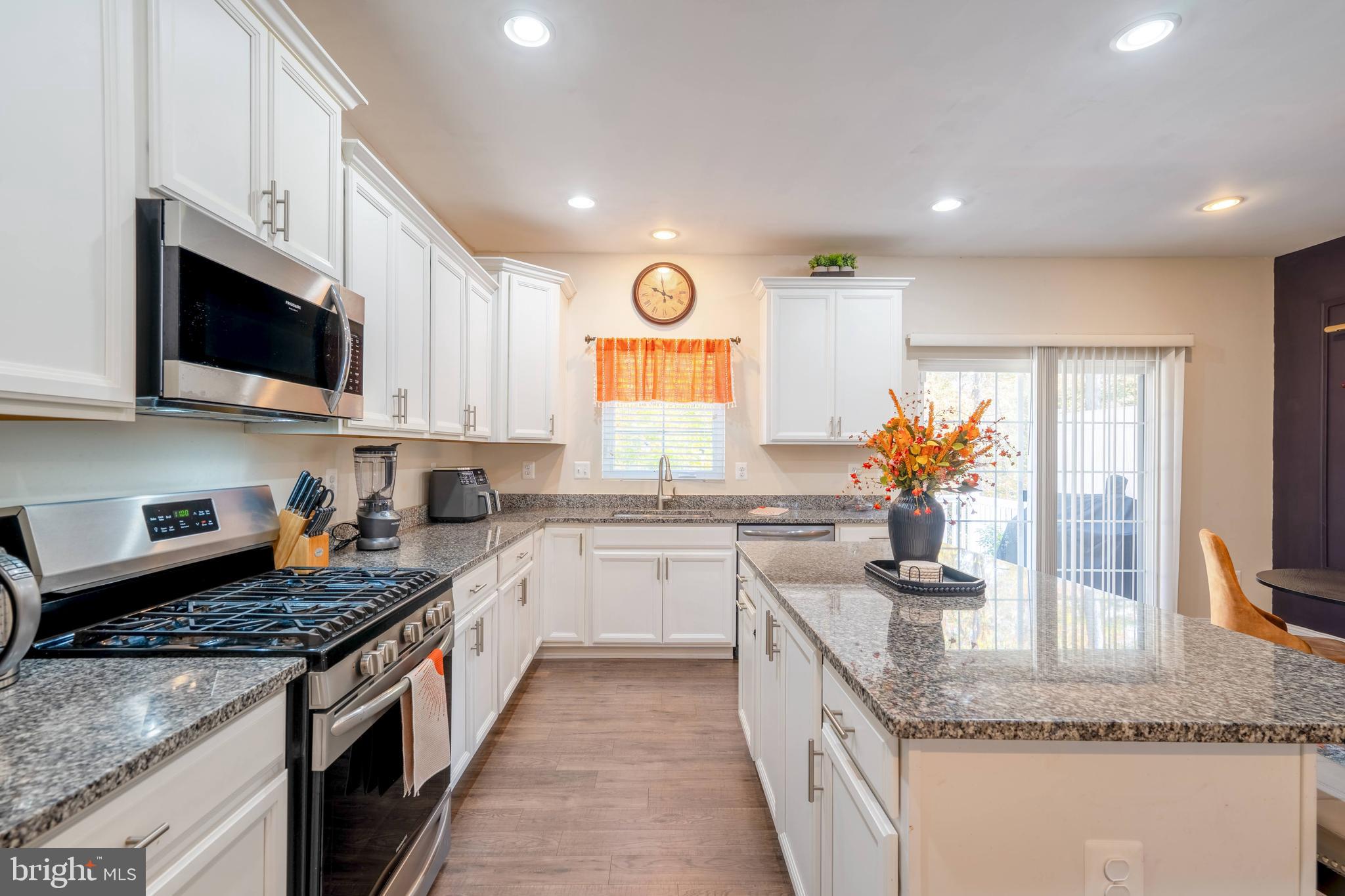 SPRING CREEK - Residential