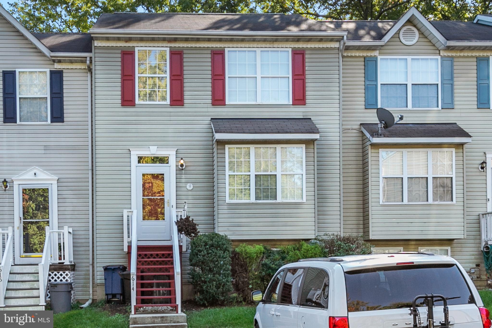 FOREST VILLA - Residential Lease
