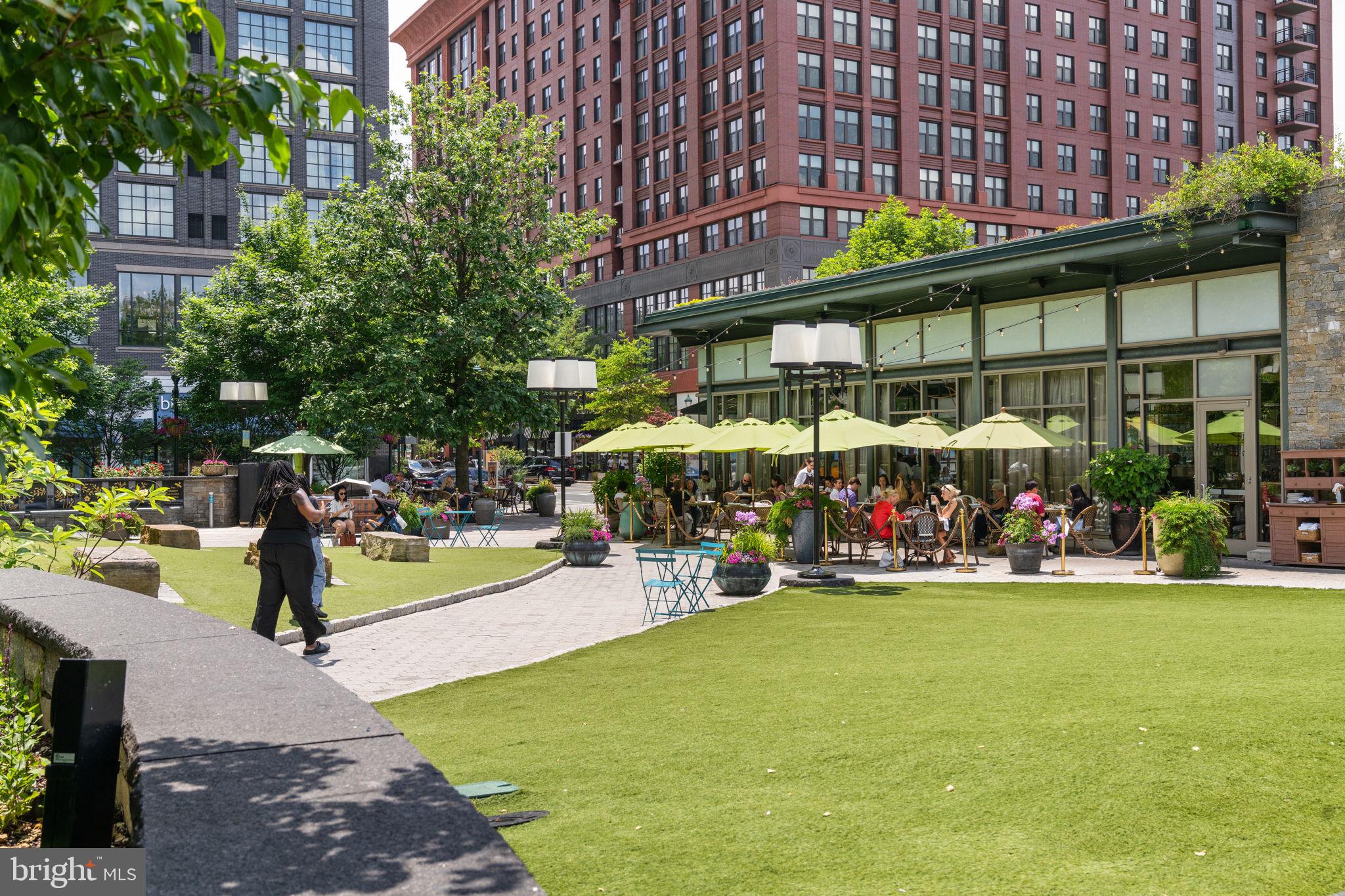 ROCKVILLE OUTSIDE - Residential