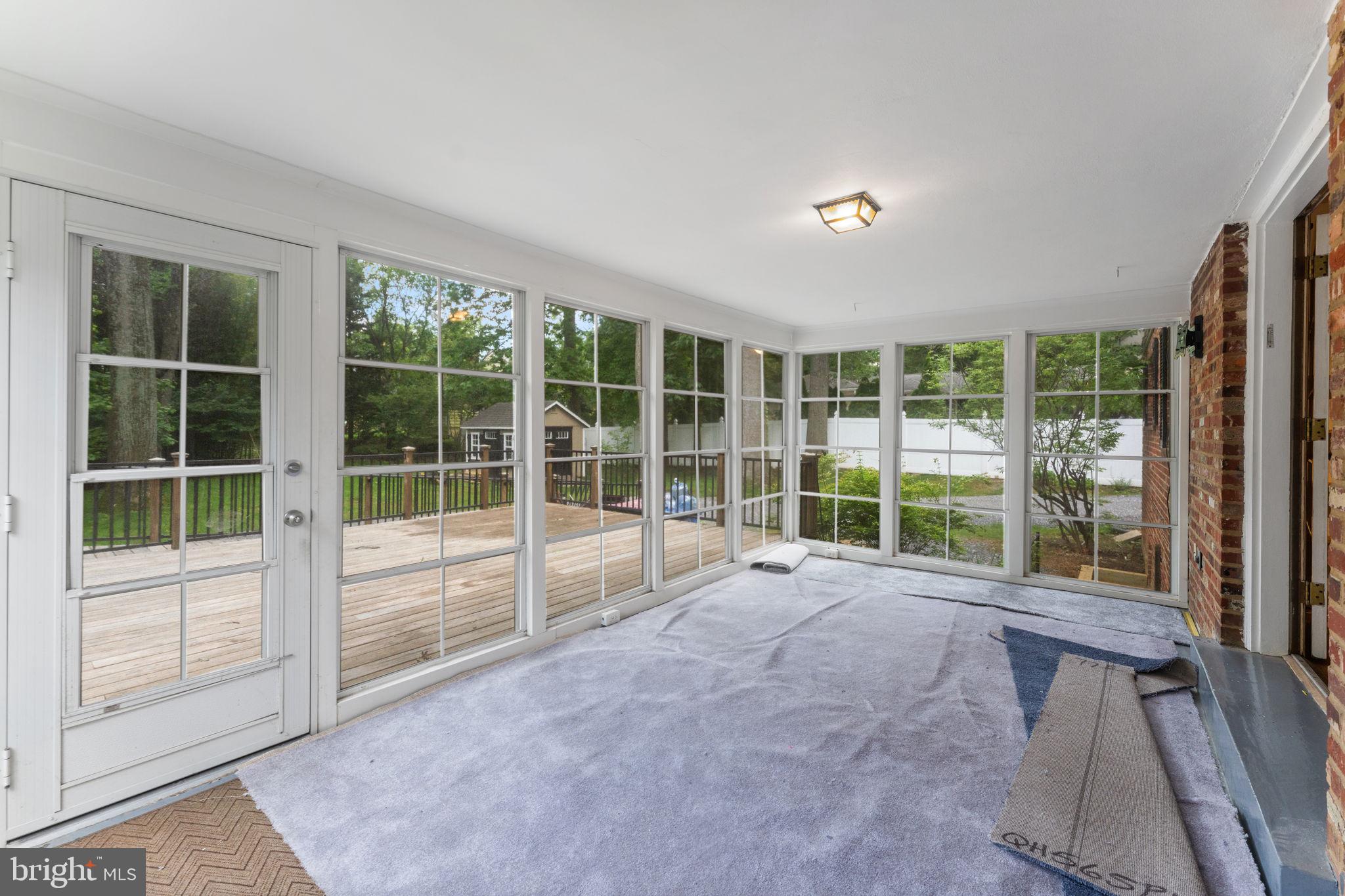 ROCKVILLE OUTSIDE - Residential