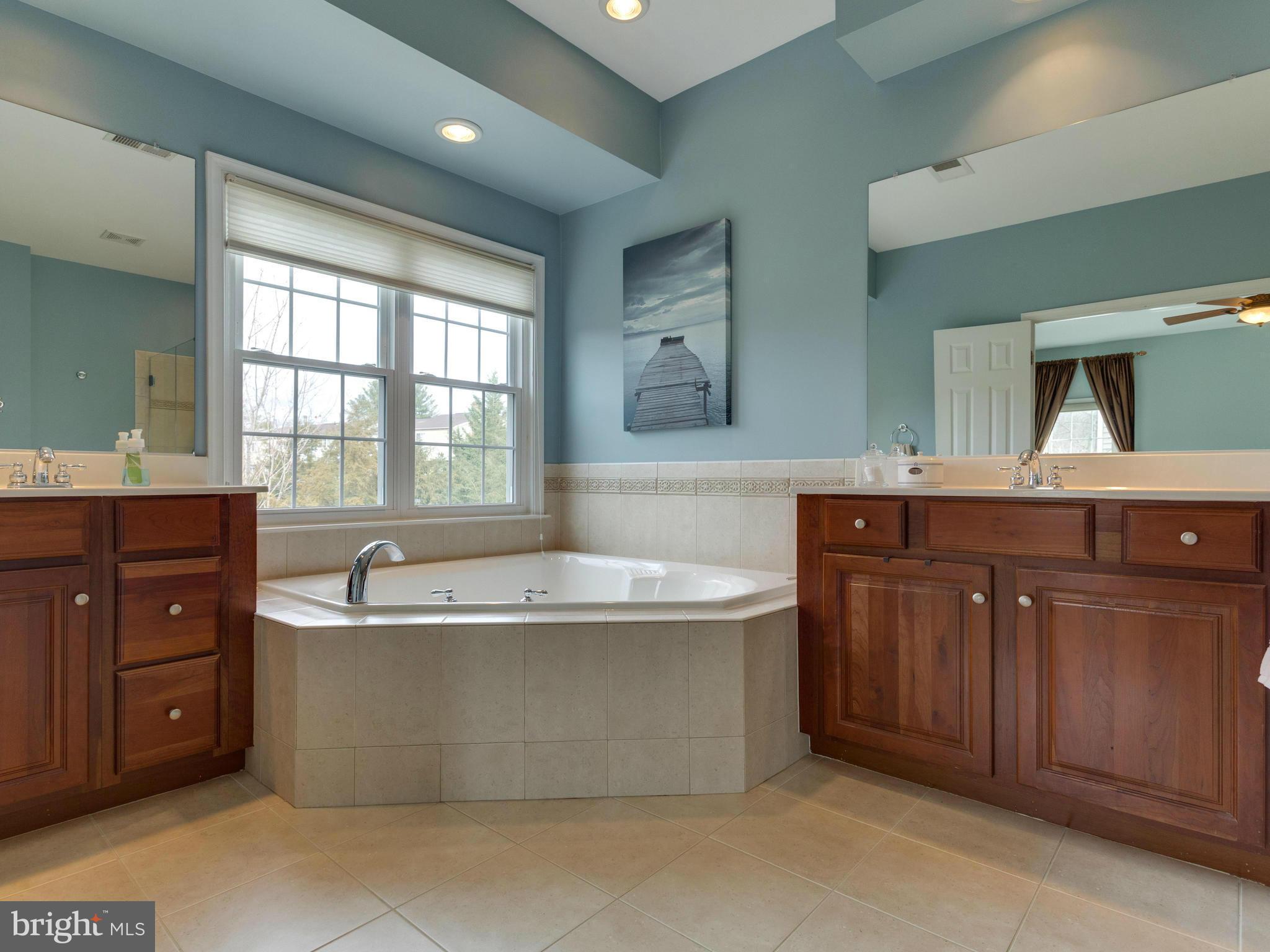 ASPEN HILL - Residential