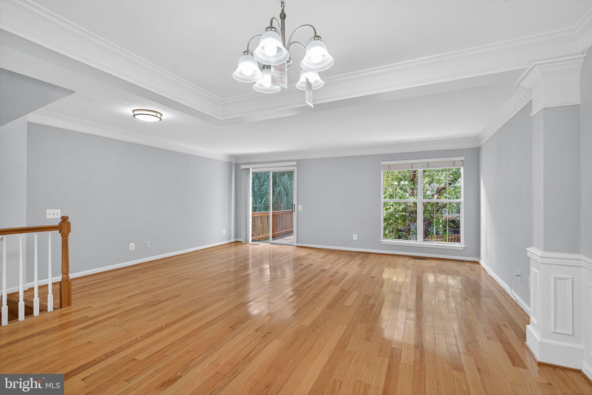 PARKWAY PLAZA - Residential Lease