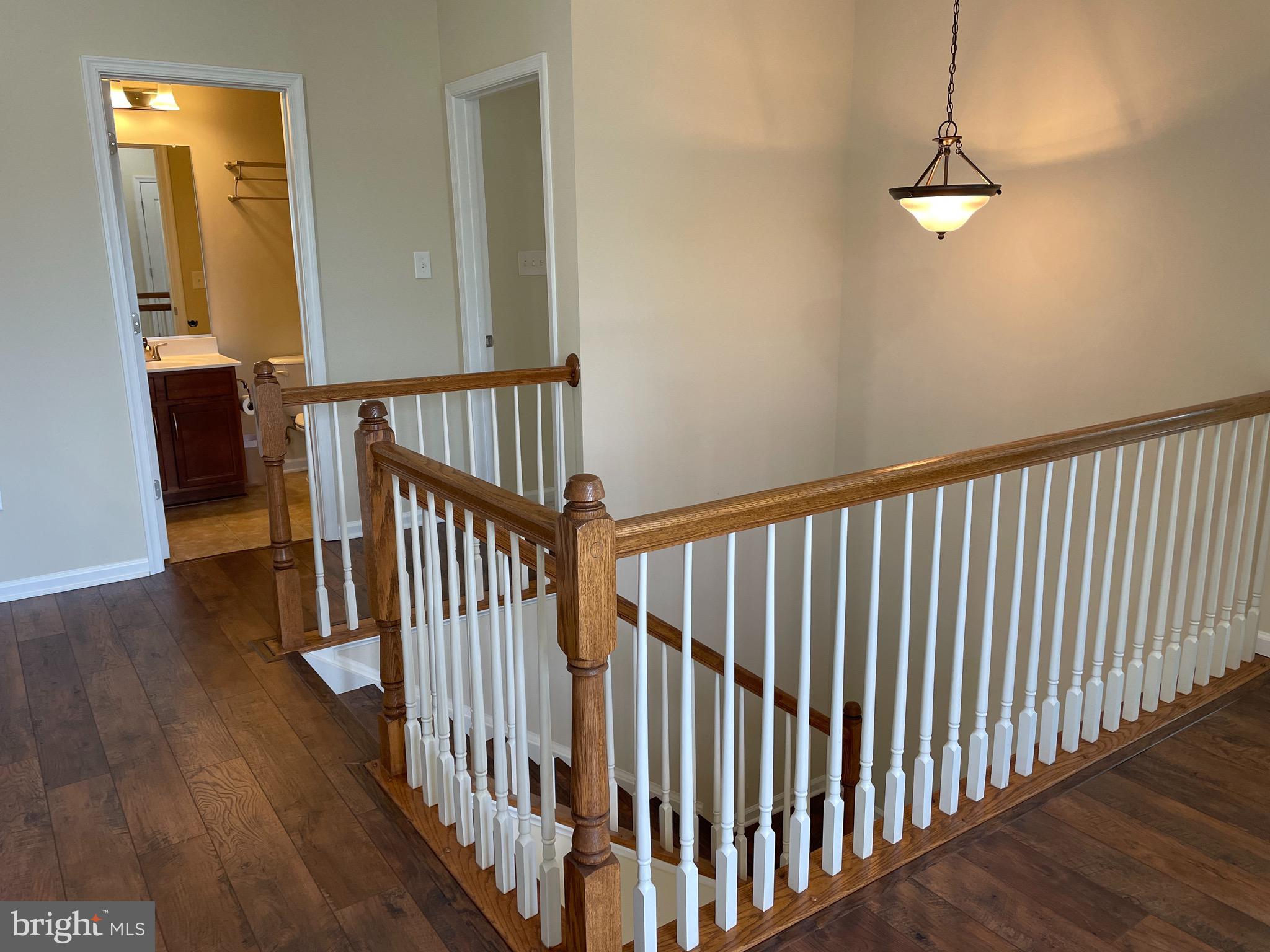 WAKELAND MANOR - Residential Lease