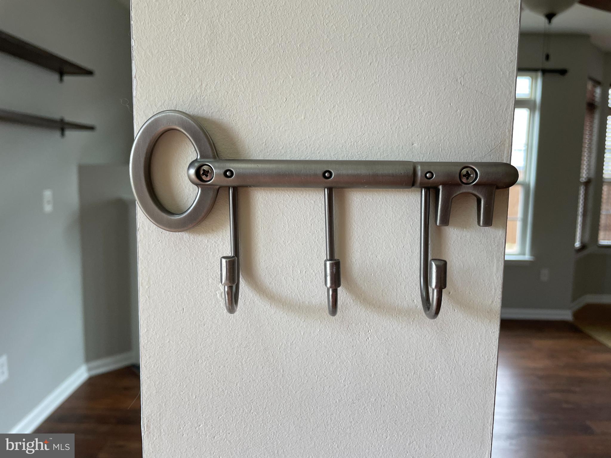 WAKELAND MANOR - Residential Lease