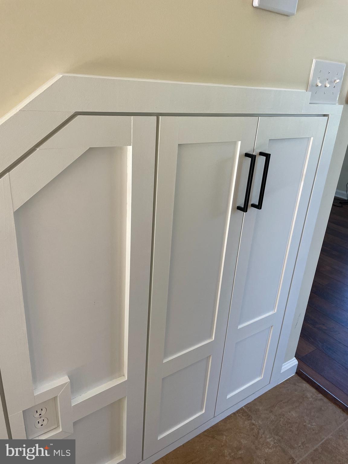 WAKELAND MANOR - Residential Lease