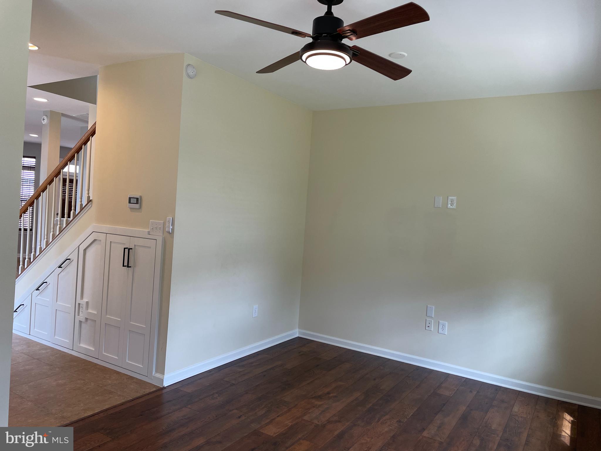 WAKELAND MANOR - Residential Lease