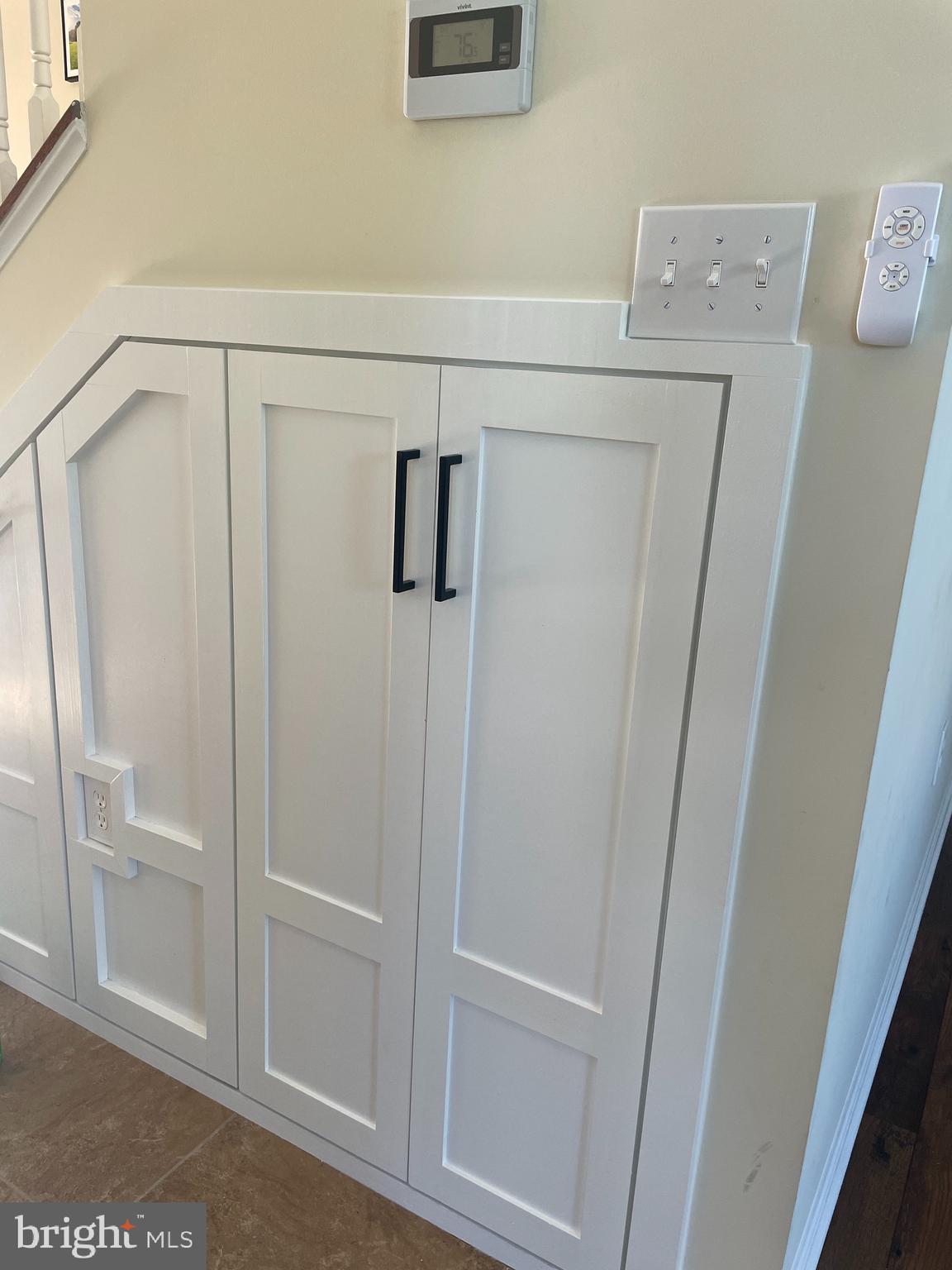 WAKELAND MANOR - Residential Lease